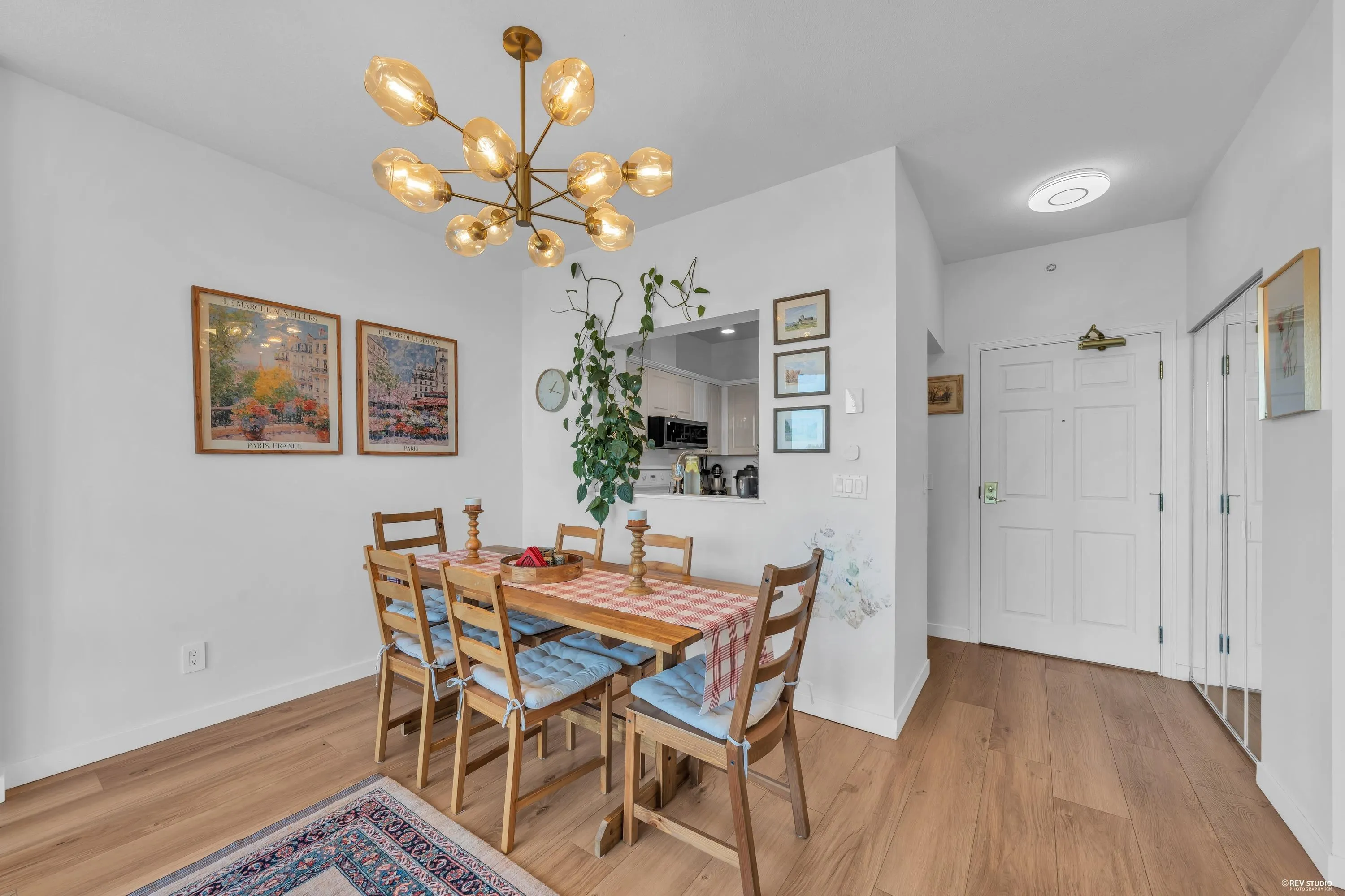 160 W Keith Road #802