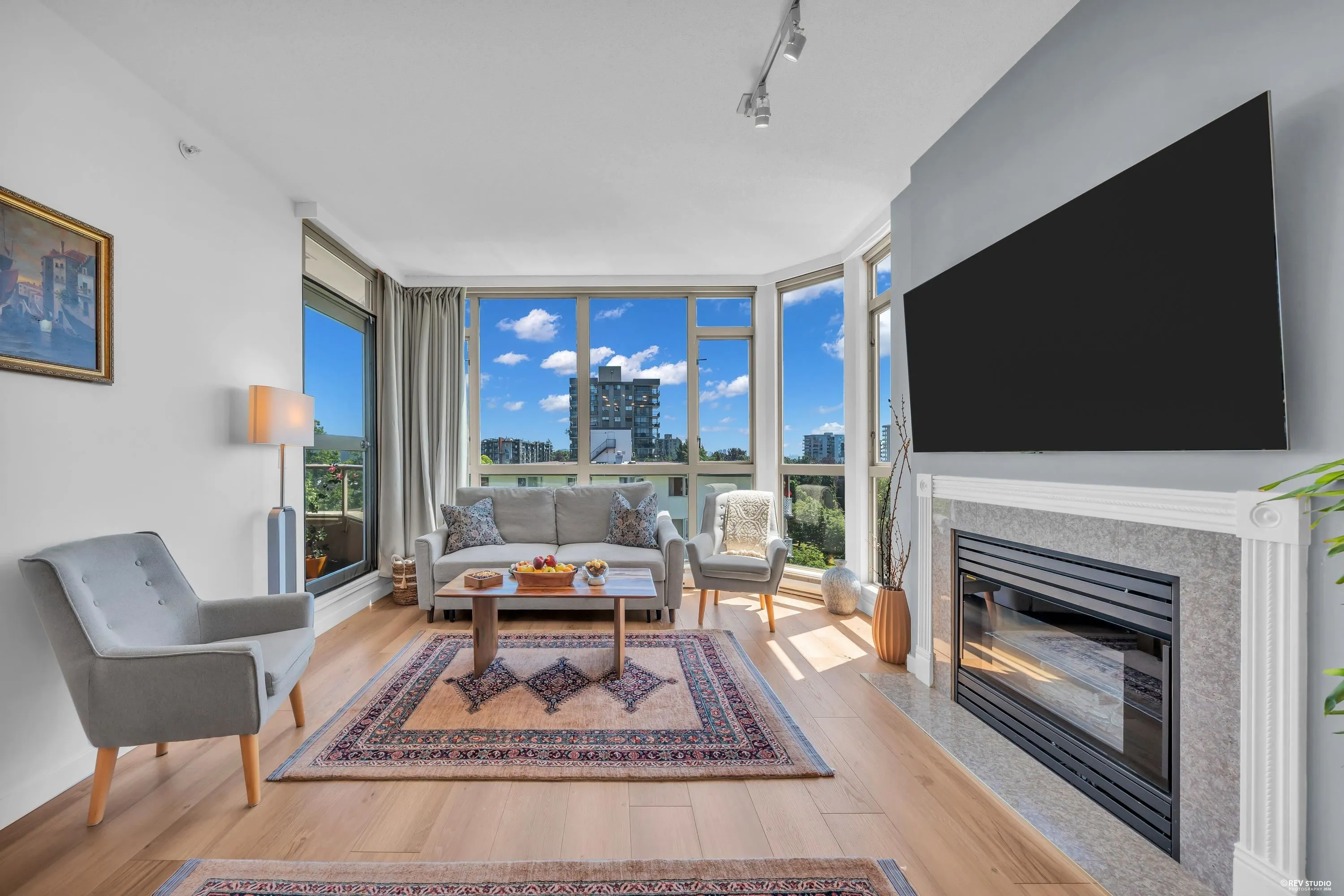 160 W Keith Road #802