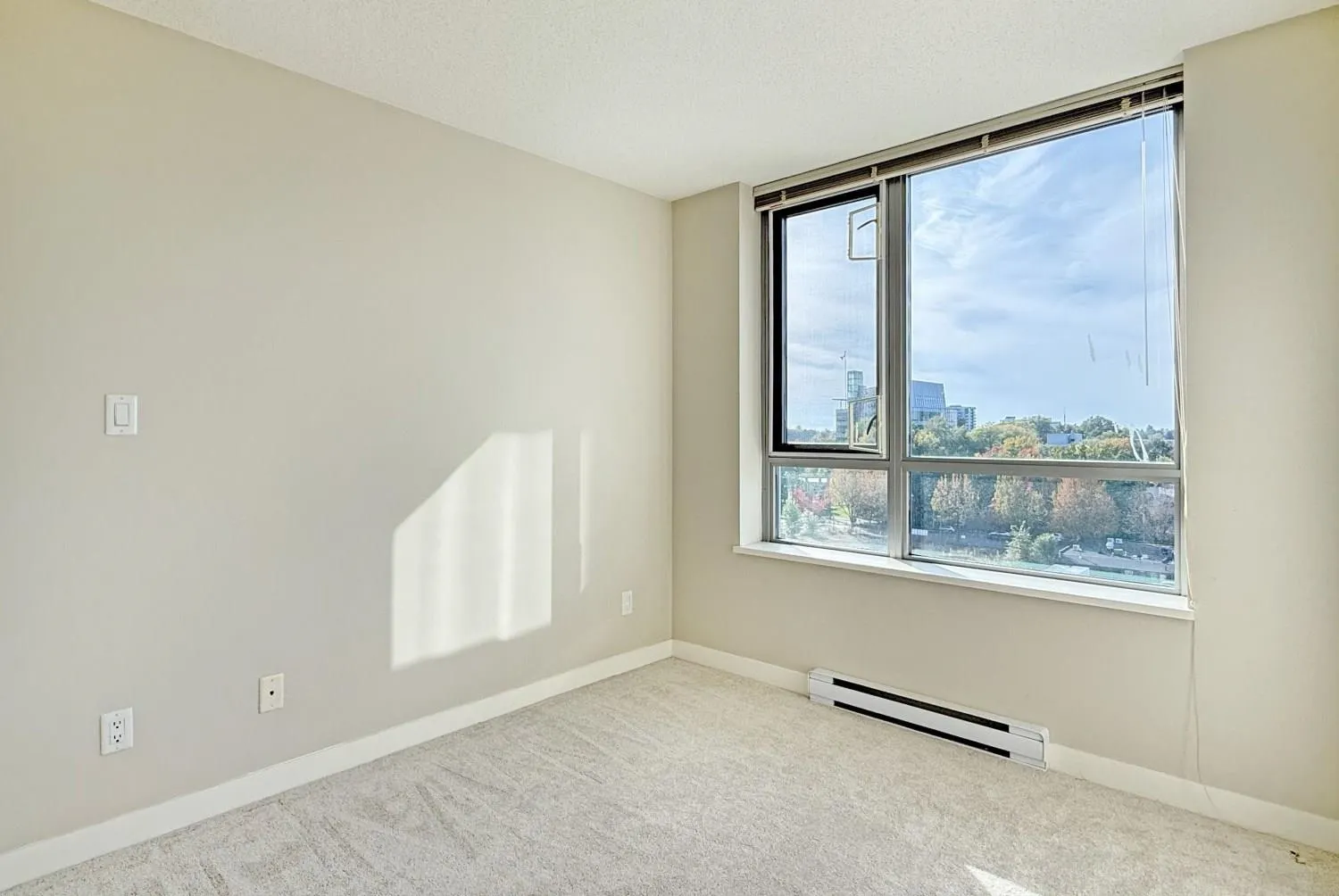 6733 Buswell Street #1002