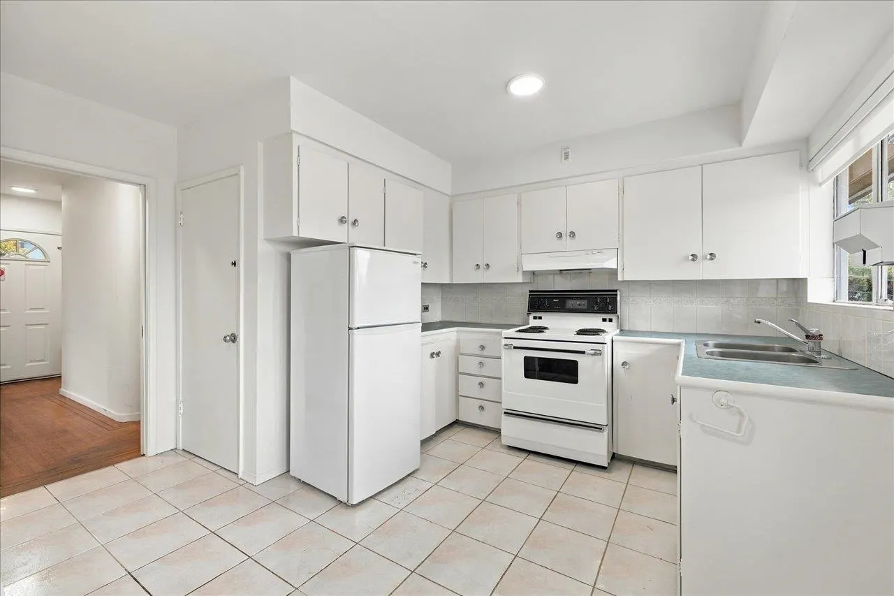 4656 Brentlawn Drive