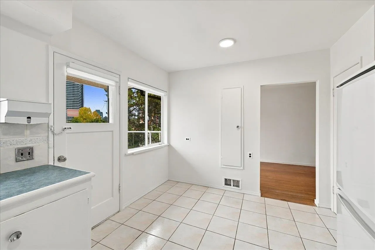 4656 Brentlawn Drive