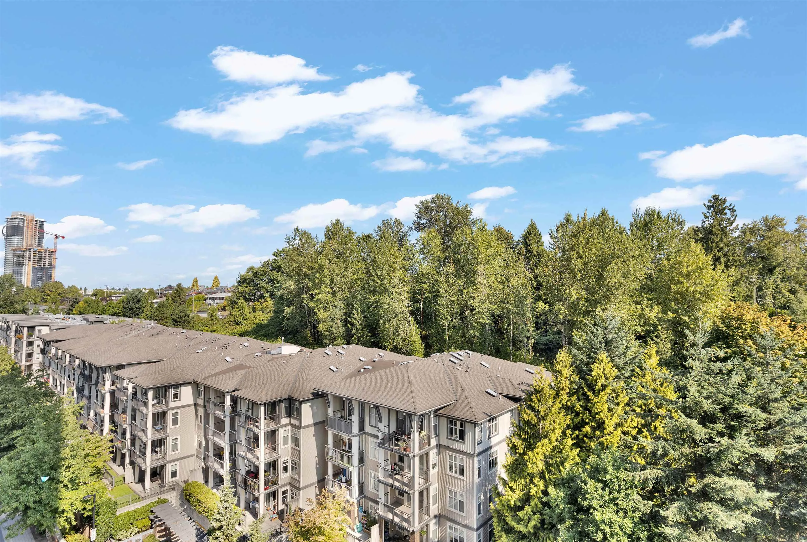 4888 Brentwood Drive #905