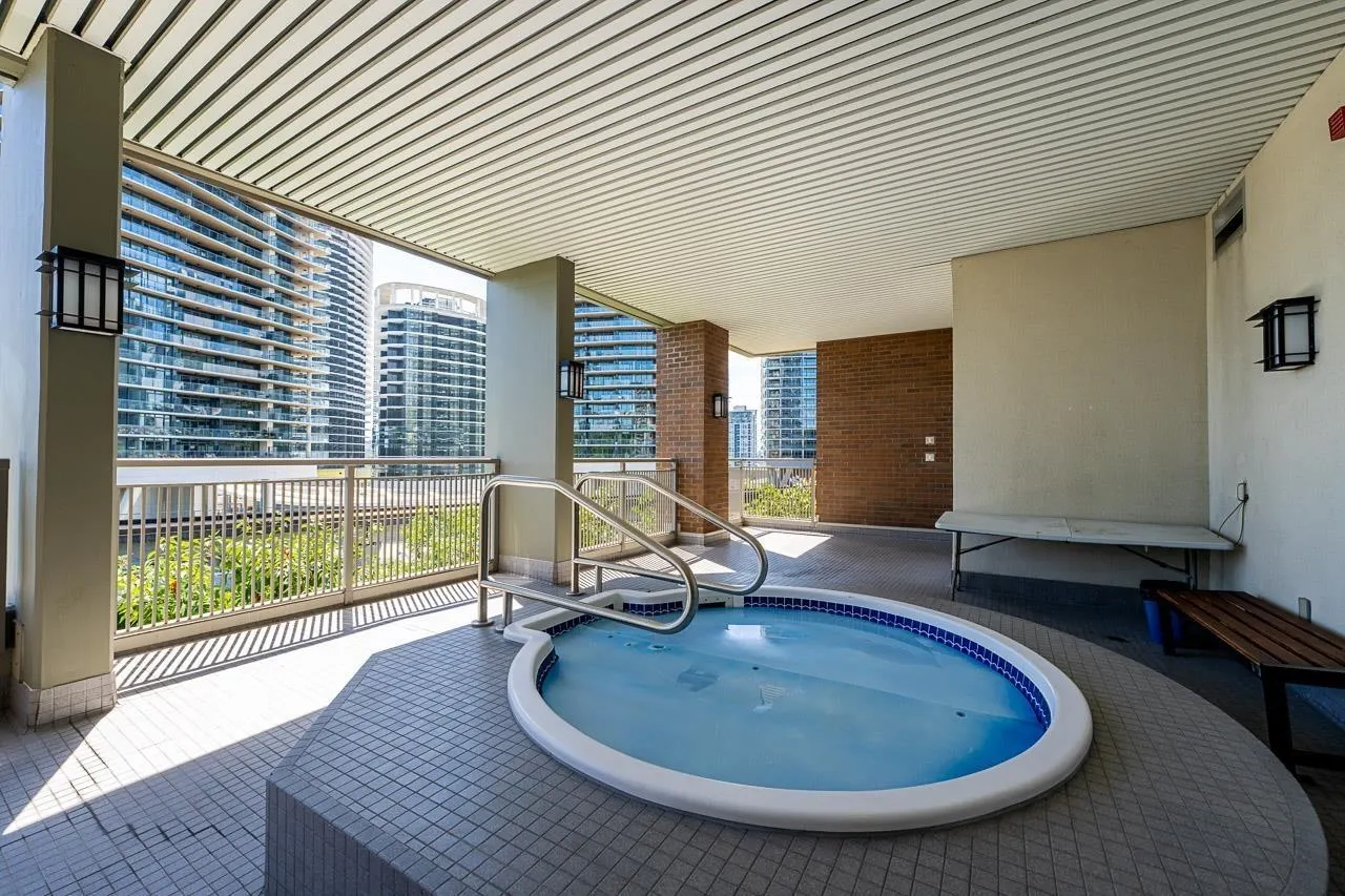 4888 Brentwood Drive #905