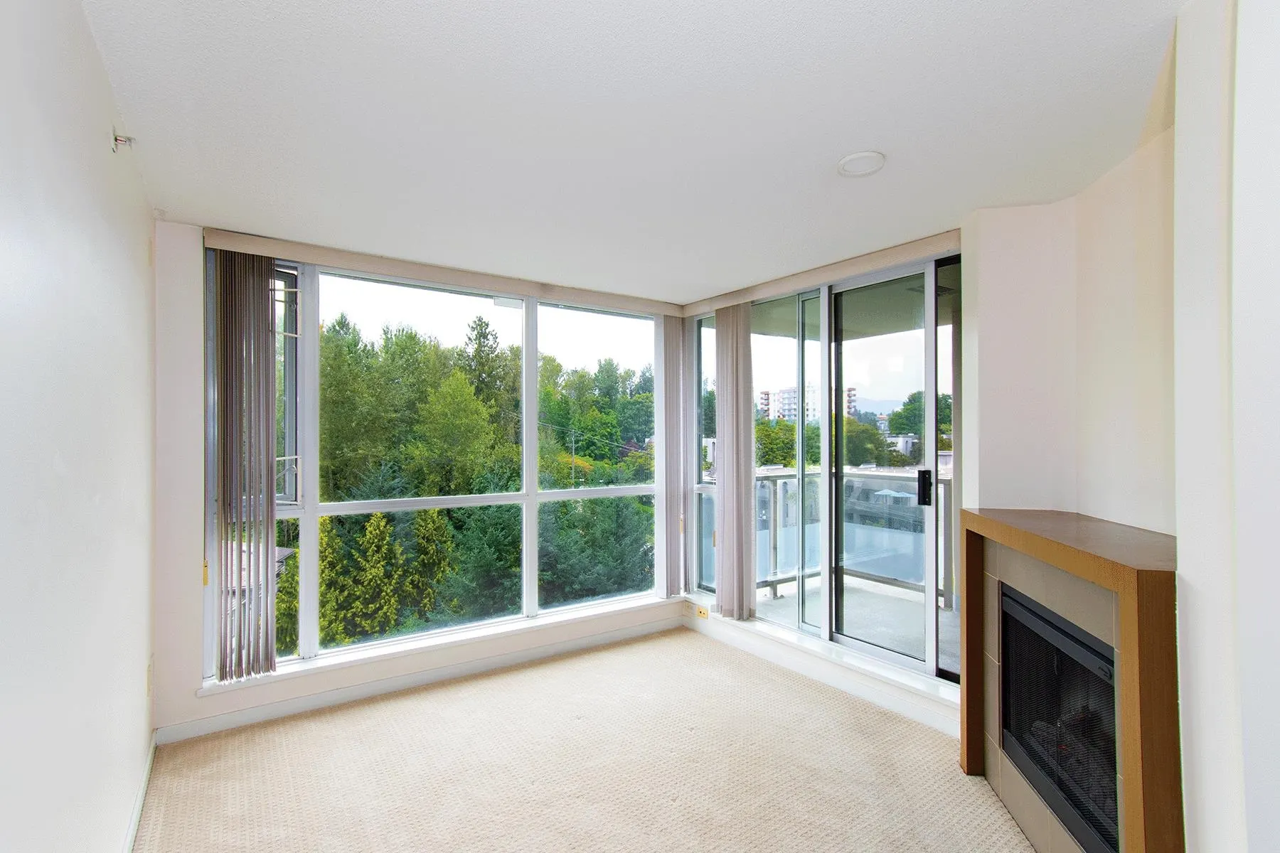 4888 Brentwood Drive #905