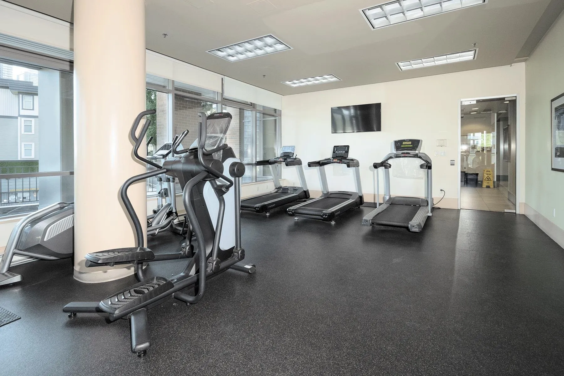 4888 Brentwood Drive #905
