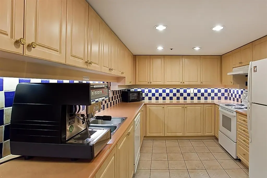 3629 Deercrest Drive #422