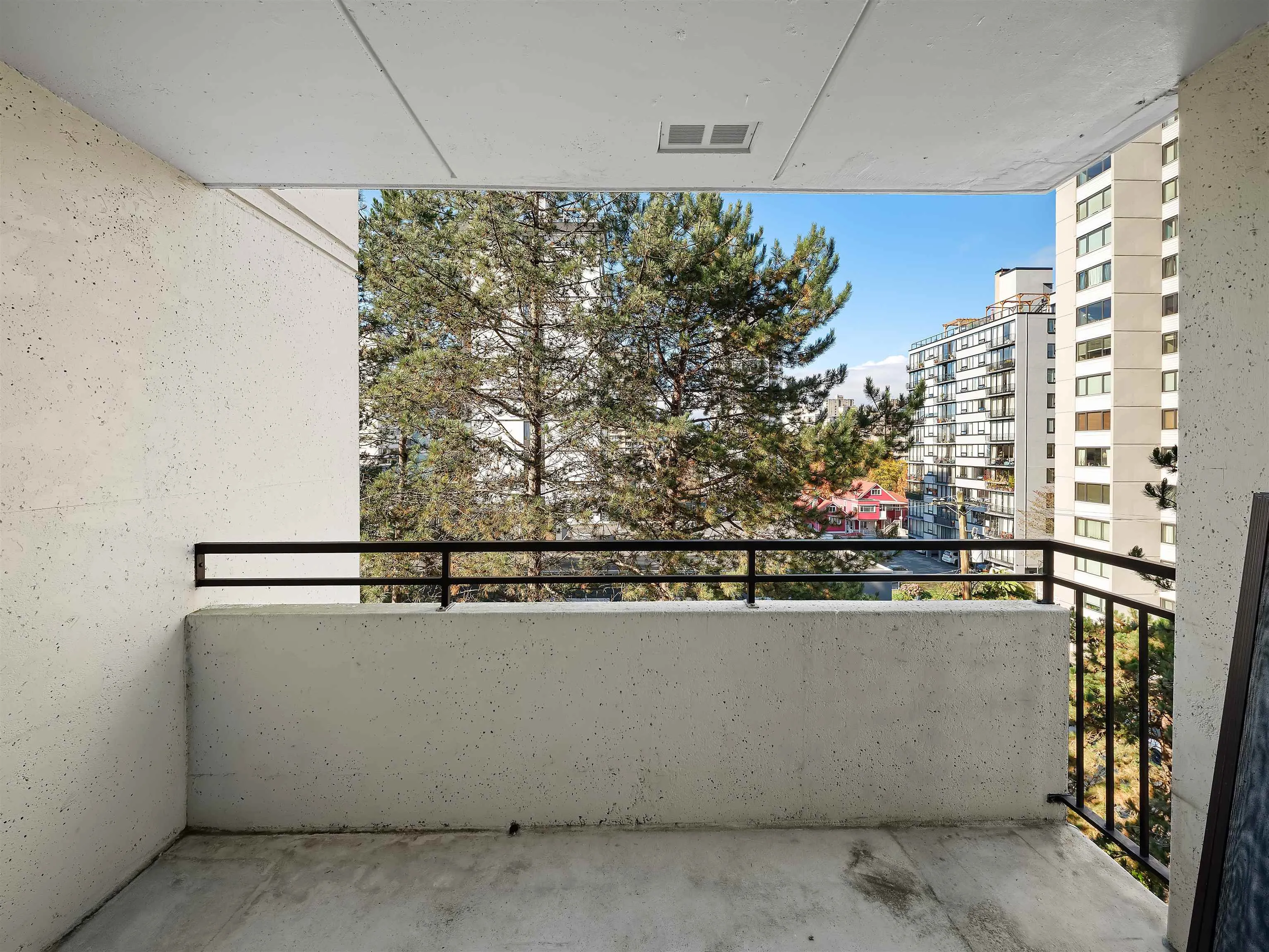 1725 Pendrell Street #503-504