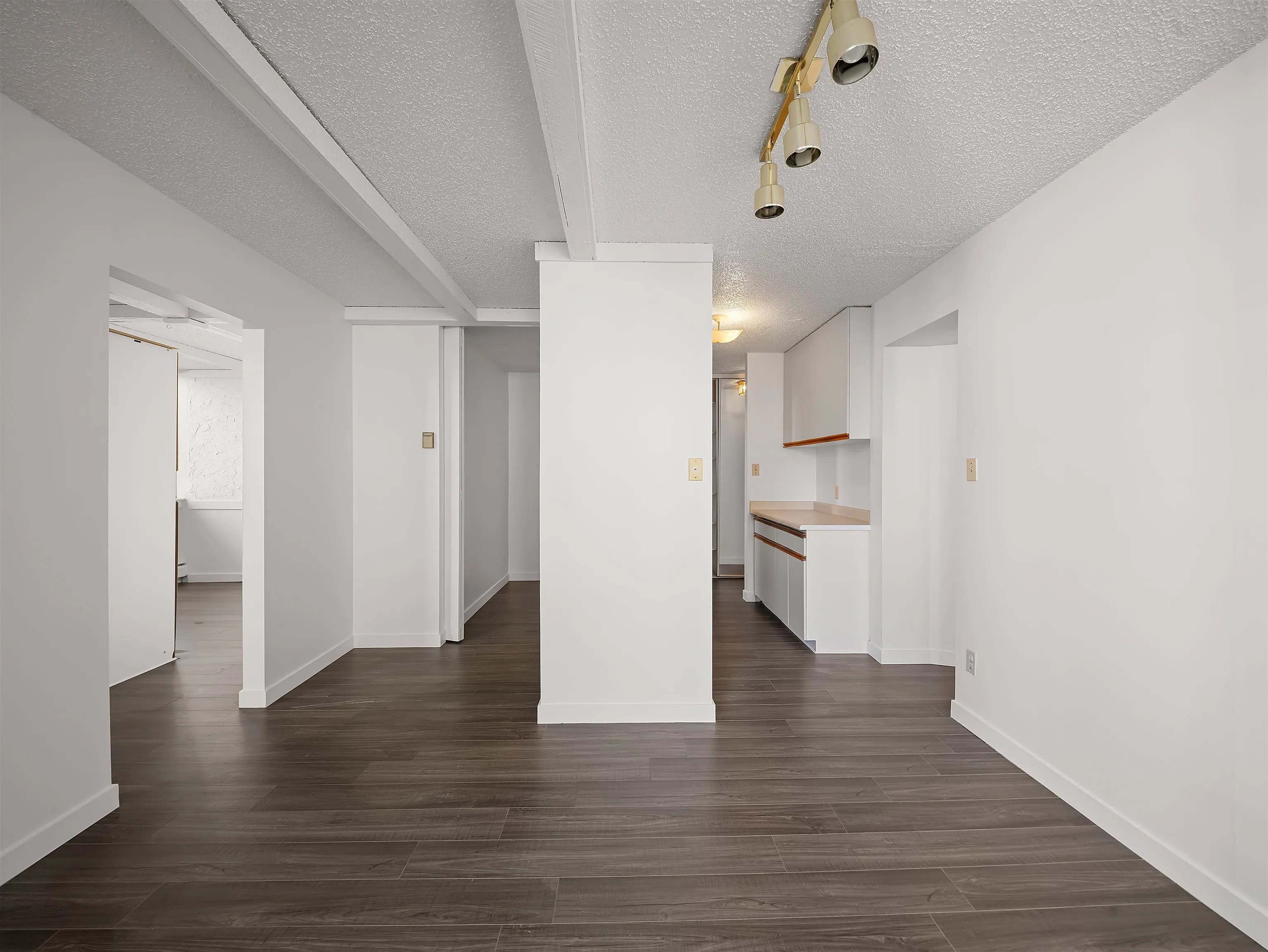 1725 Pendrell Street #503-504