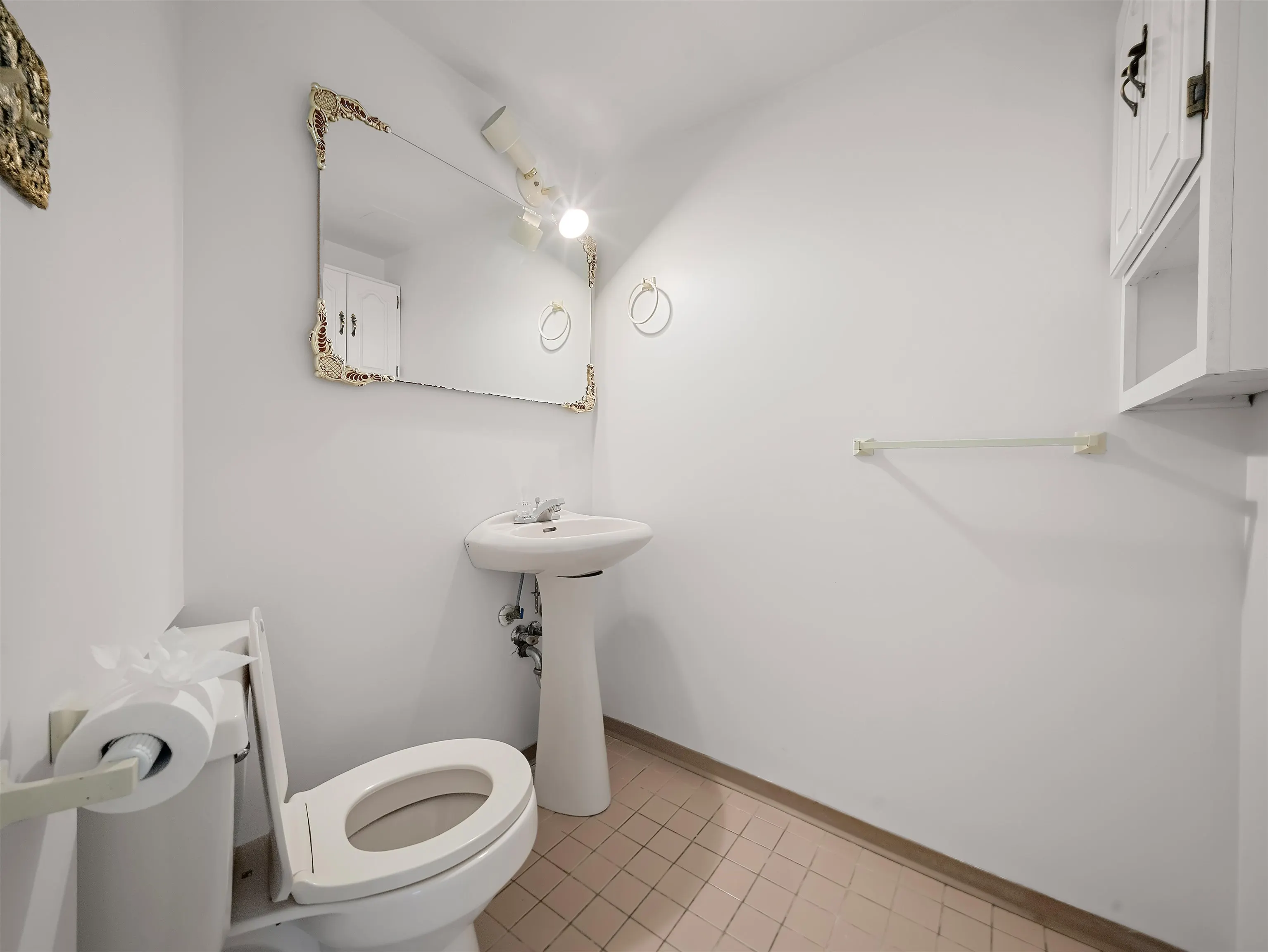 1725 Pendrell Street #503-504