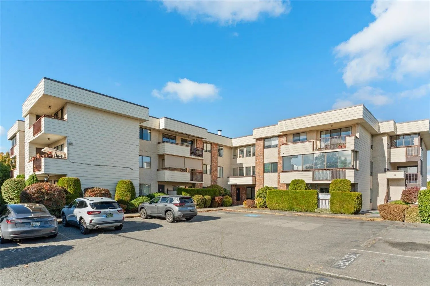 32885 George Ferguson Way #106
