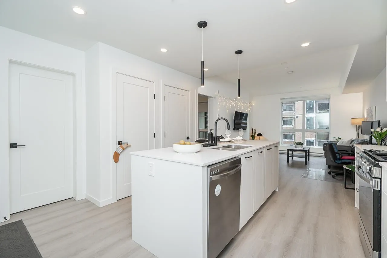 20077 84 Avenue #209