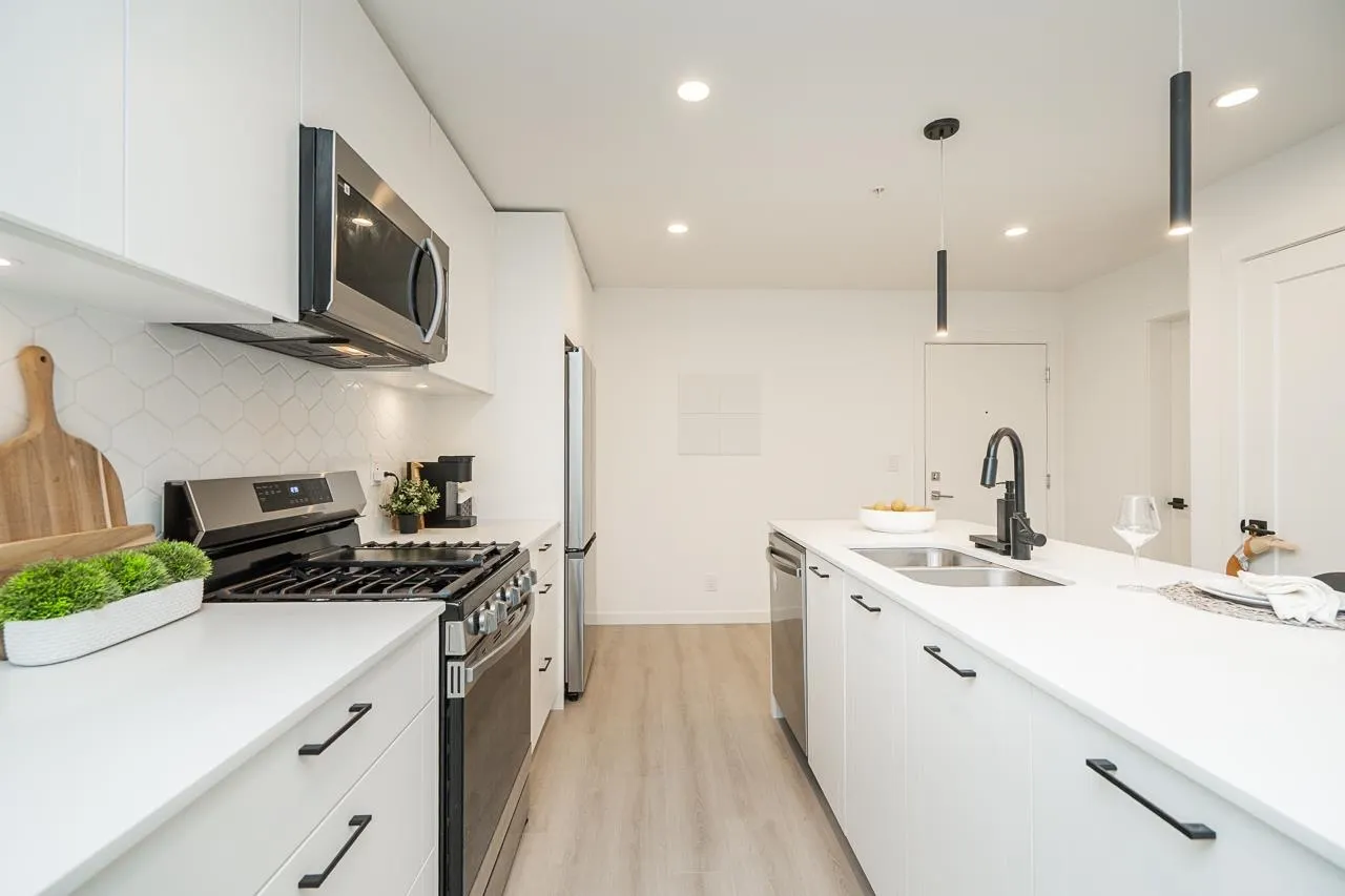 20077 84 Avenue #209