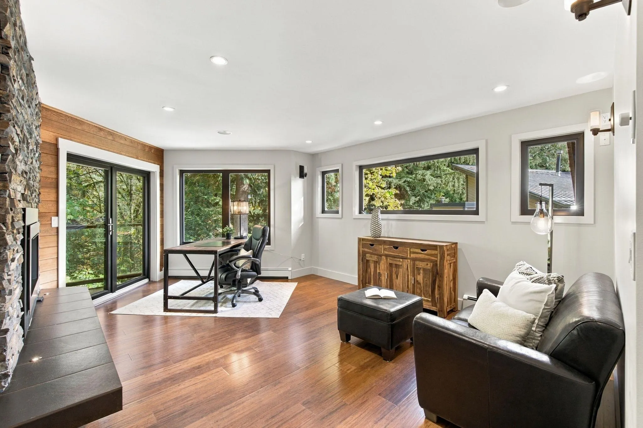 1383 Charter Hill Drive