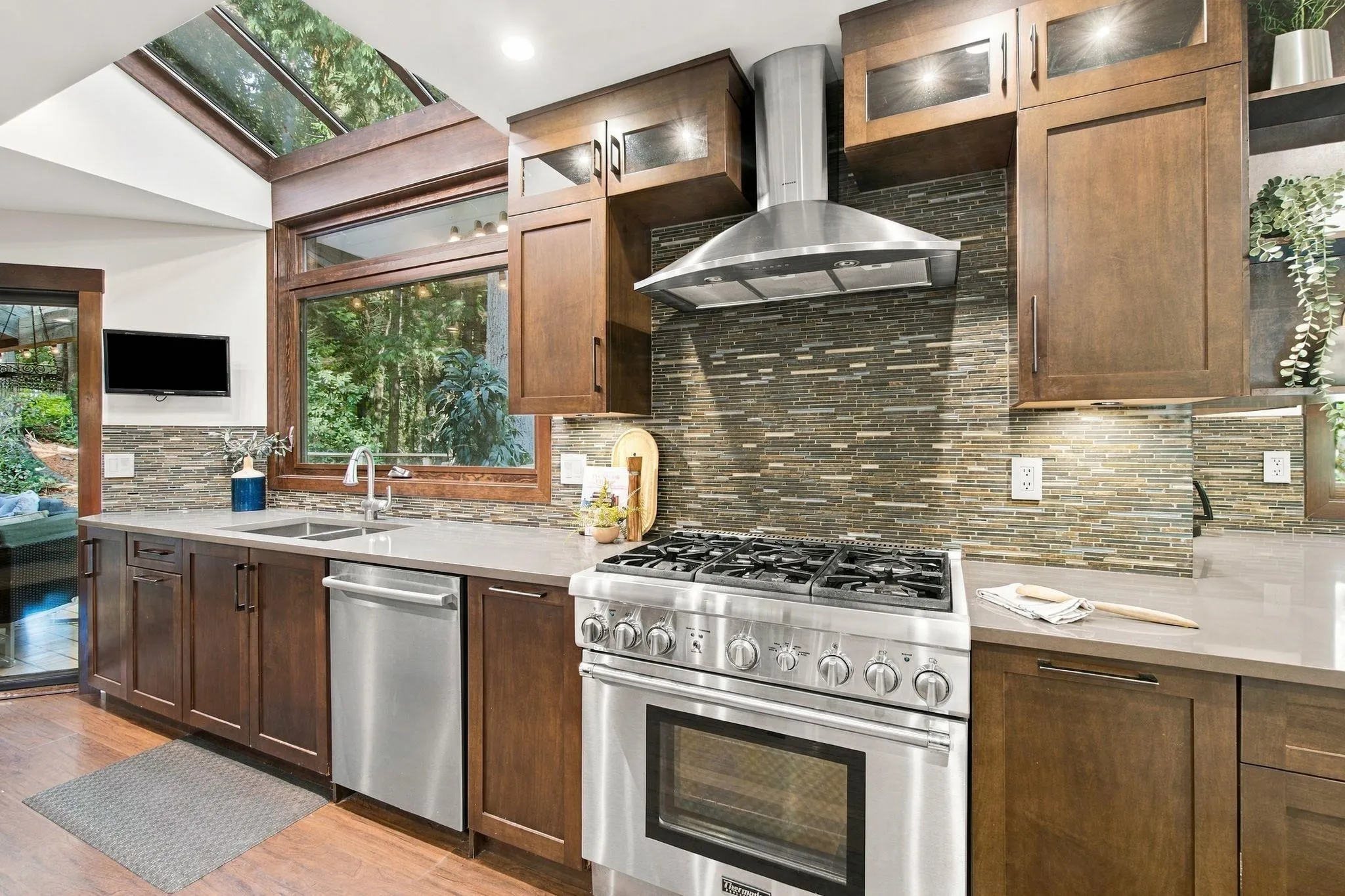 1383 Charter Hill Drive