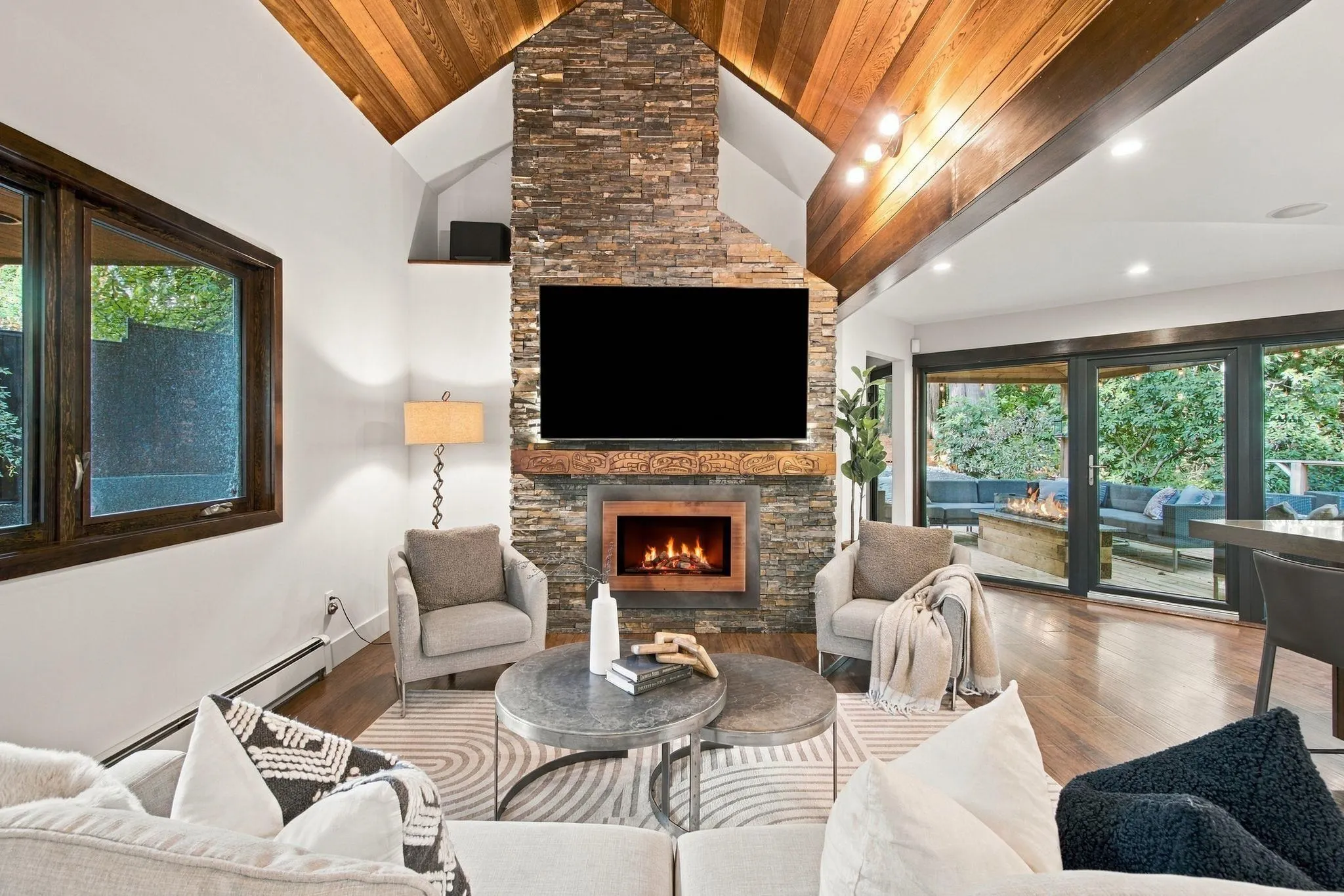 1383 Charter Hill Drive