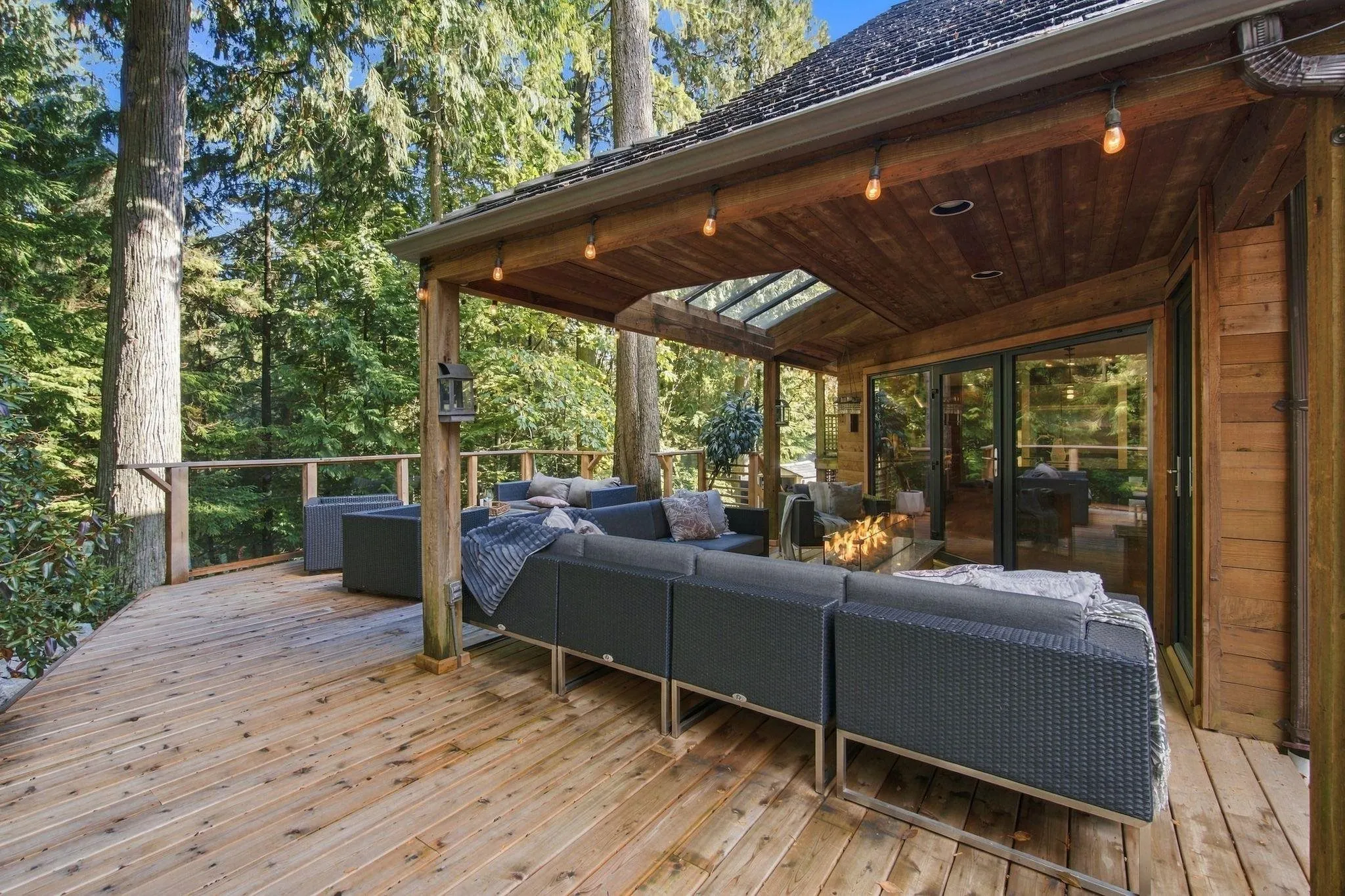 1383 Charter Hill Drive