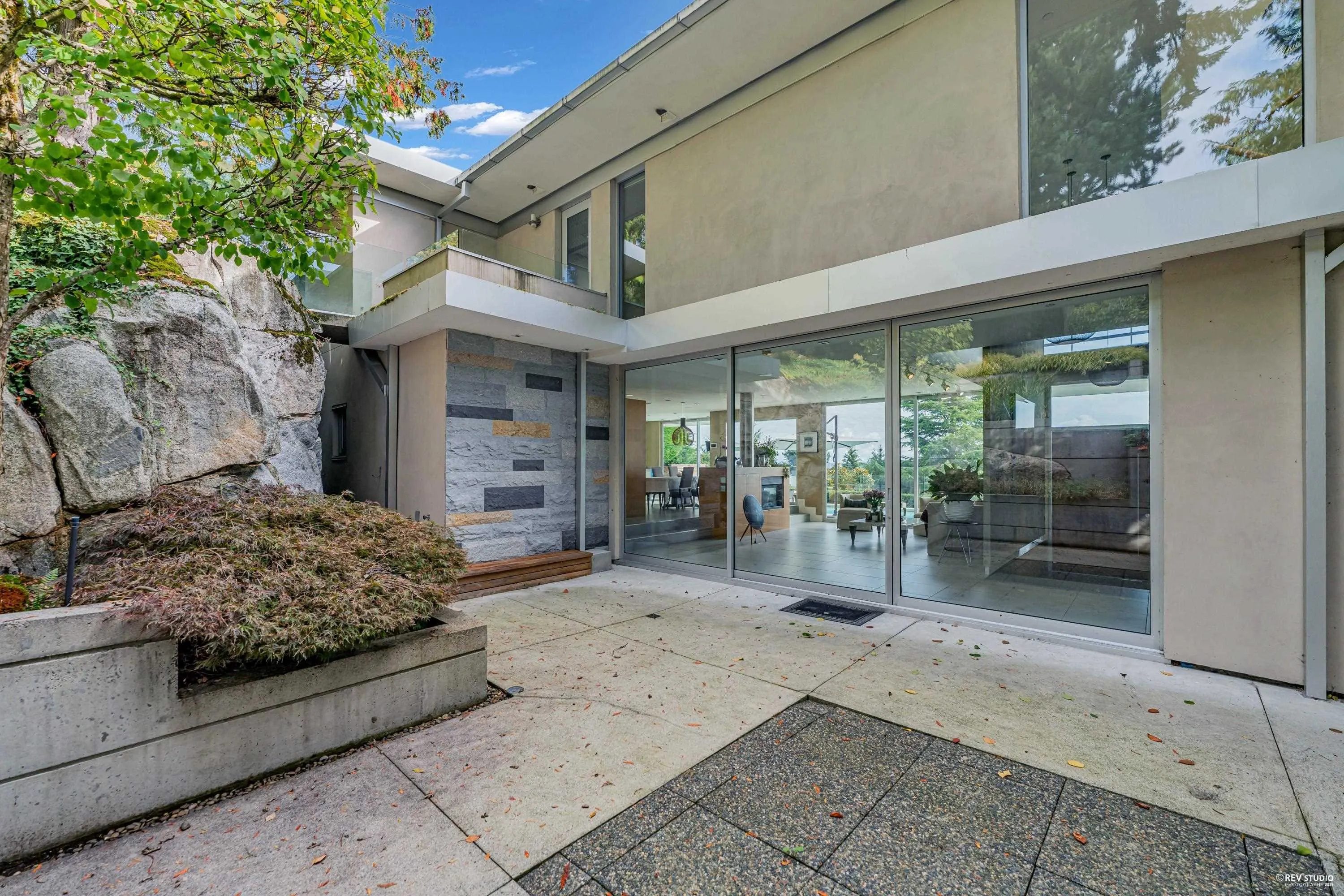 4313 Rockridge Road