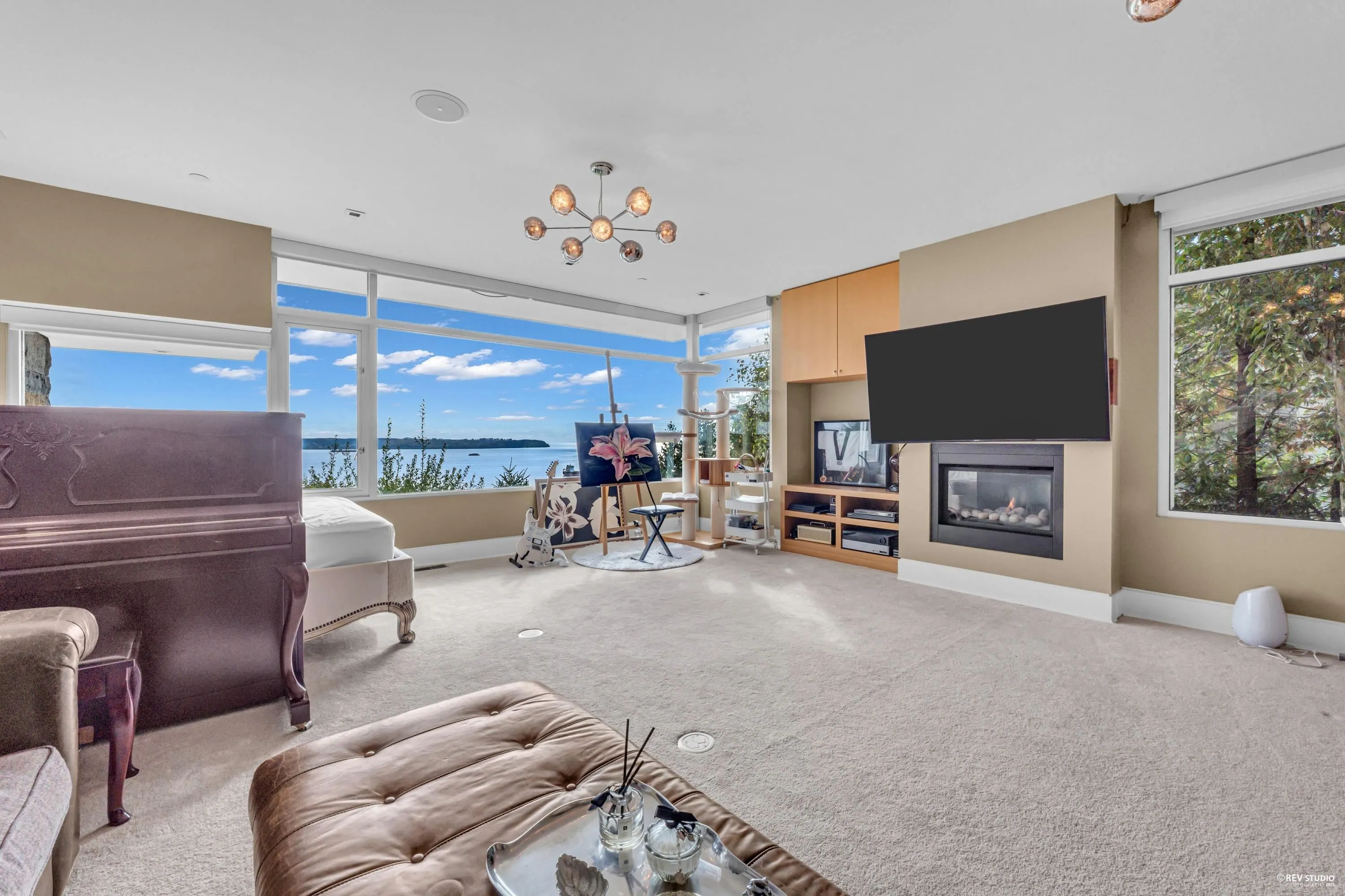 4313 Rockridge Road