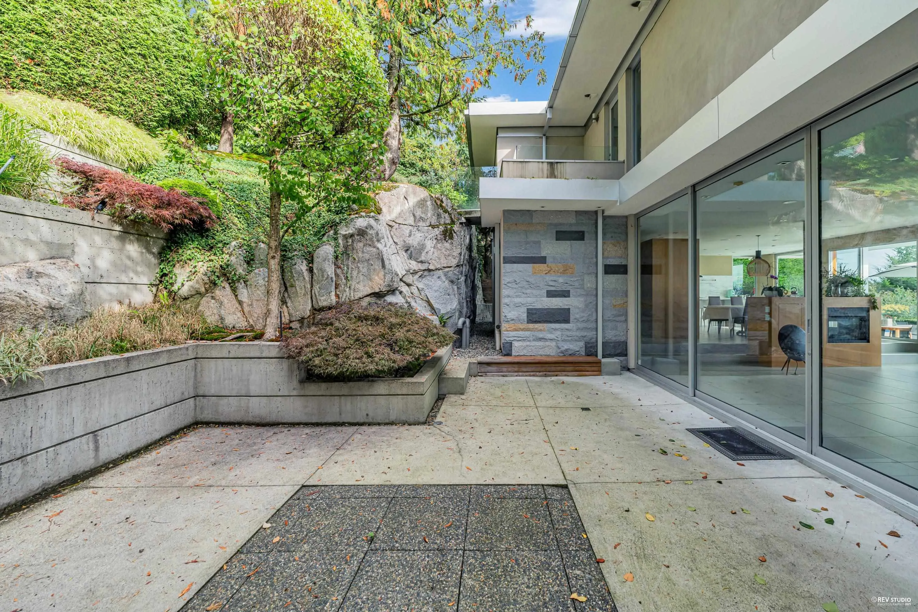 4313 Rockridge Road