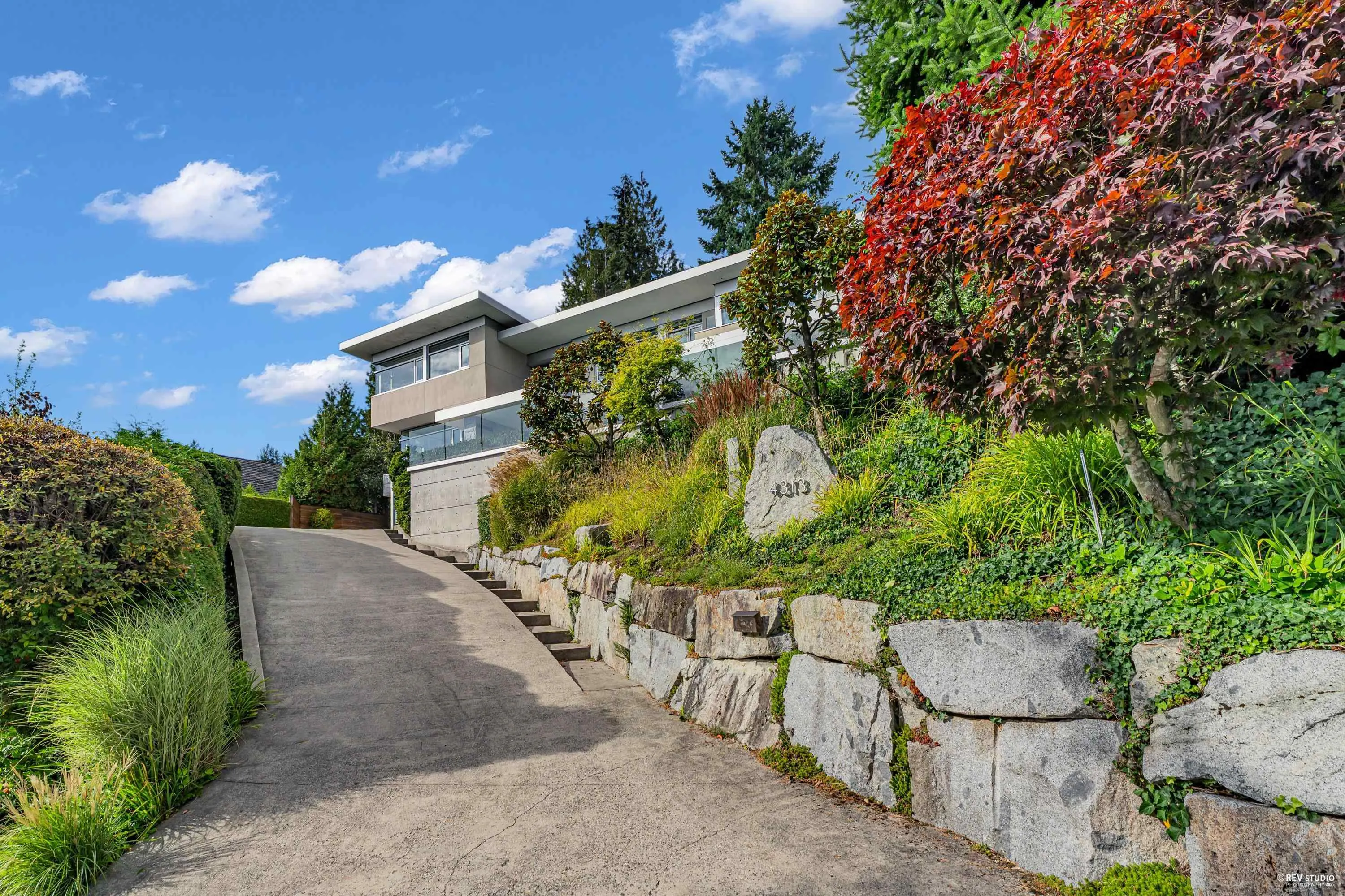 4313 Rockridge Road