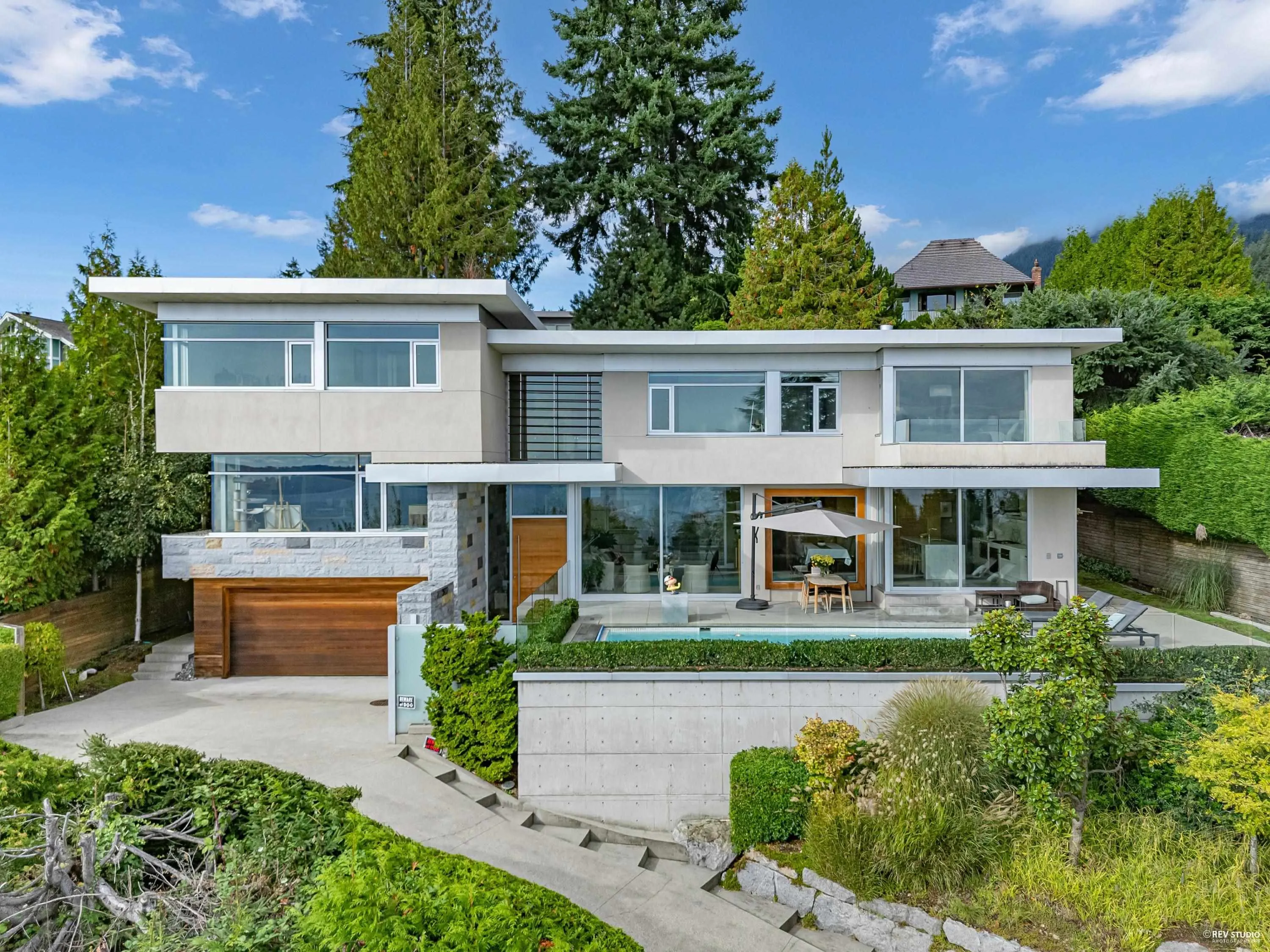 4313 Rockridge Road