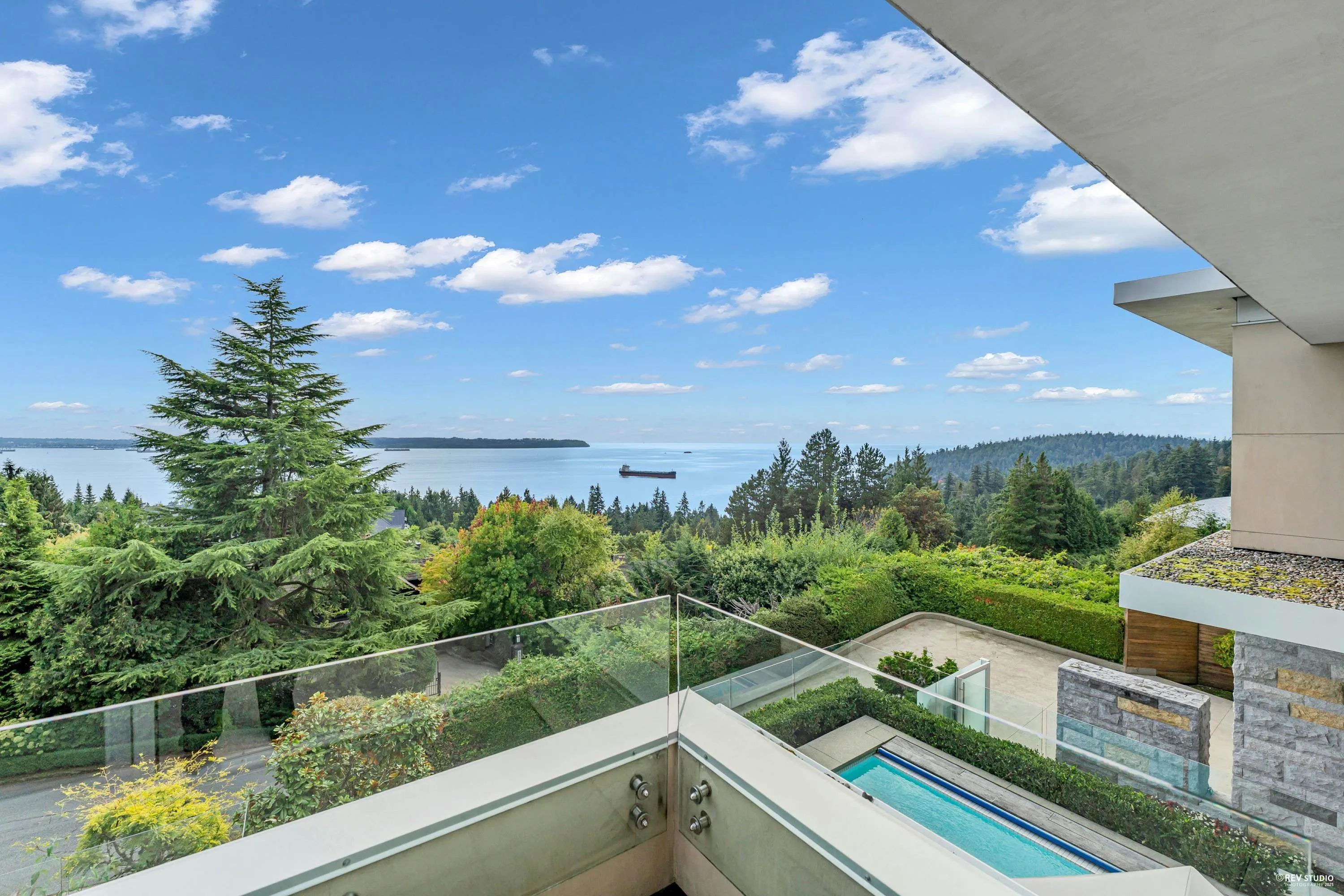 4313 Rockridge Road