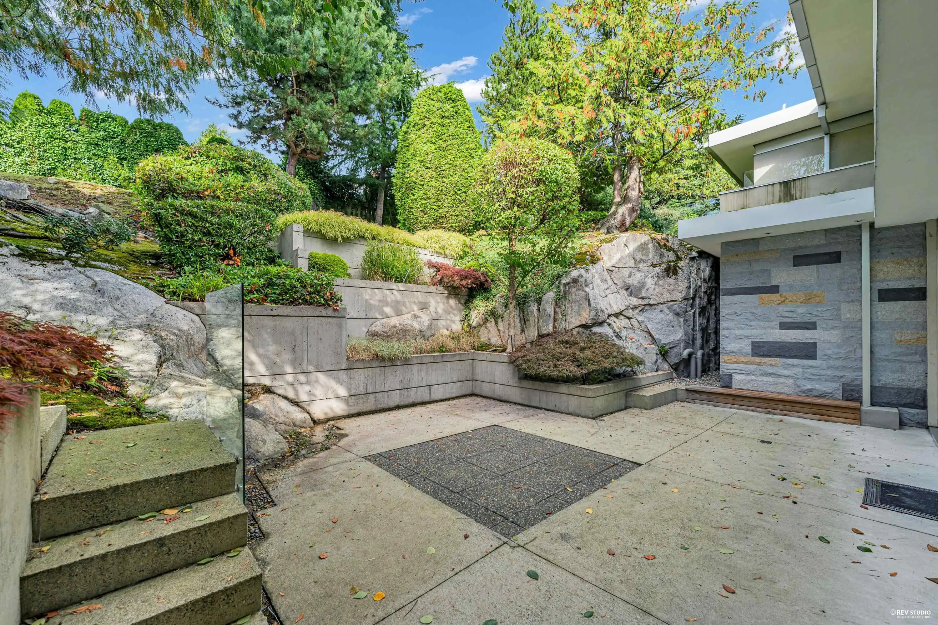 4313 Rockridge Road