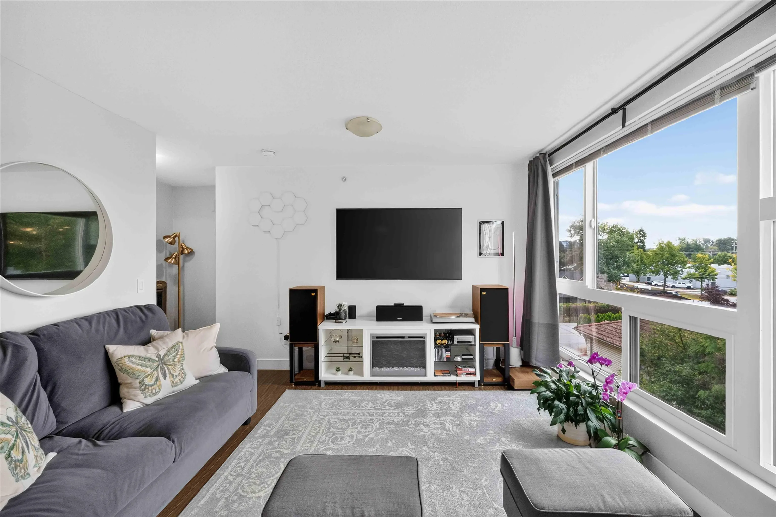 12075 228 Street #403