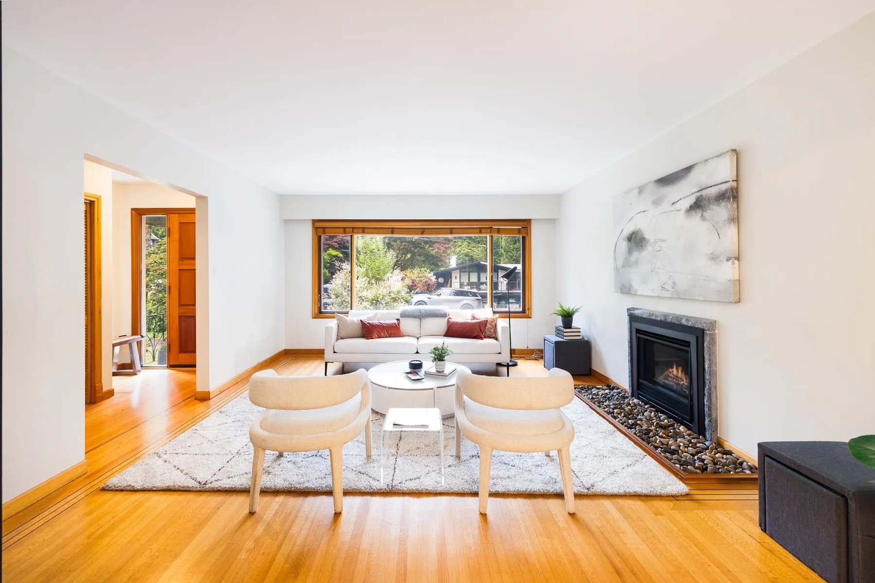 1561 Merlynn Crescent