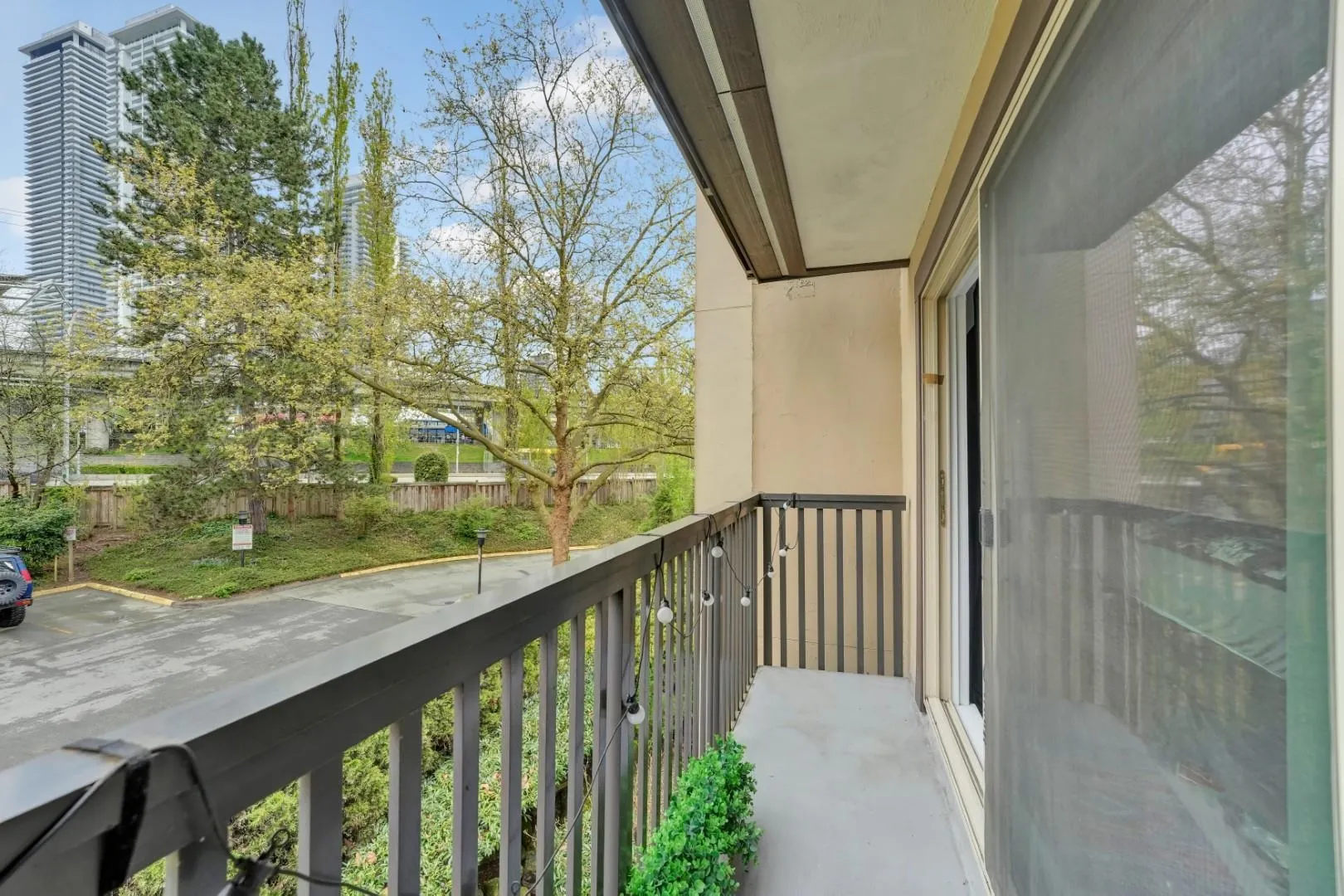 9847 Manchester Drive #304