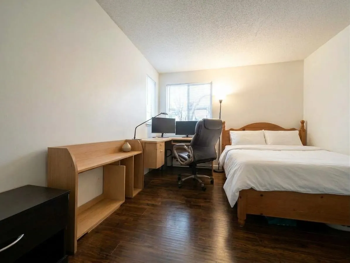 3720 W 8th Avenue #203