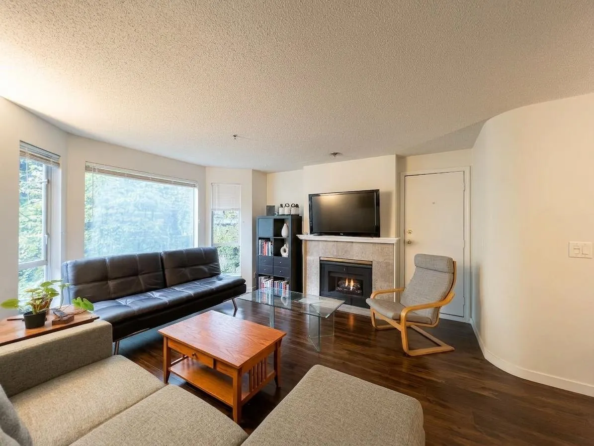 3720 W 8th Avenue #203