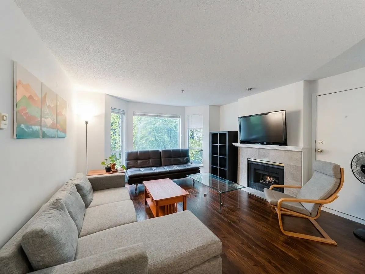 3720 W 8th Avenue #203