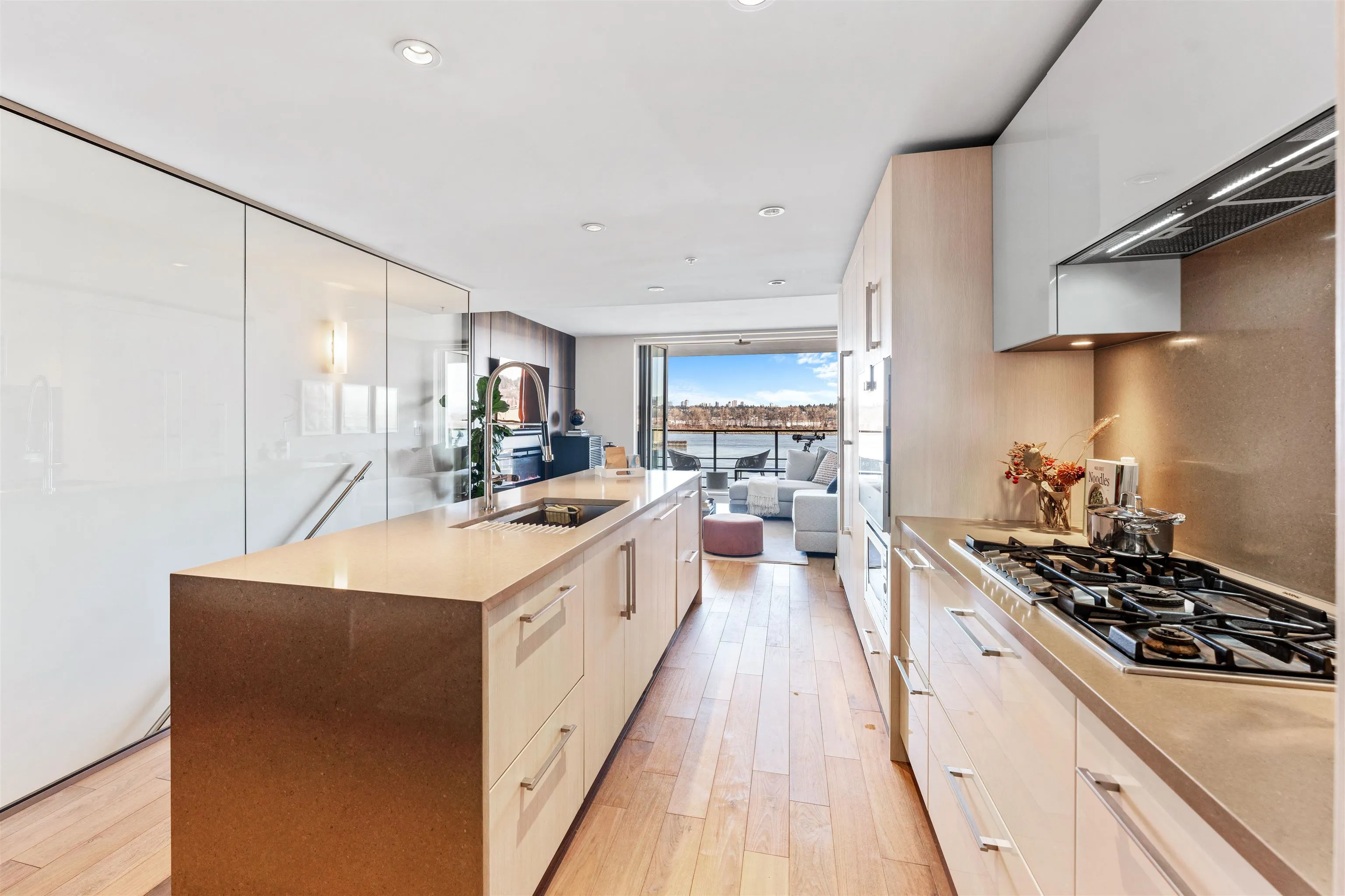 210 Salter Street #TH509