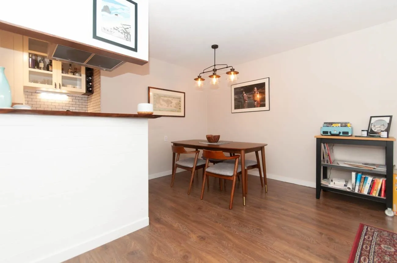 120 E 4th #210