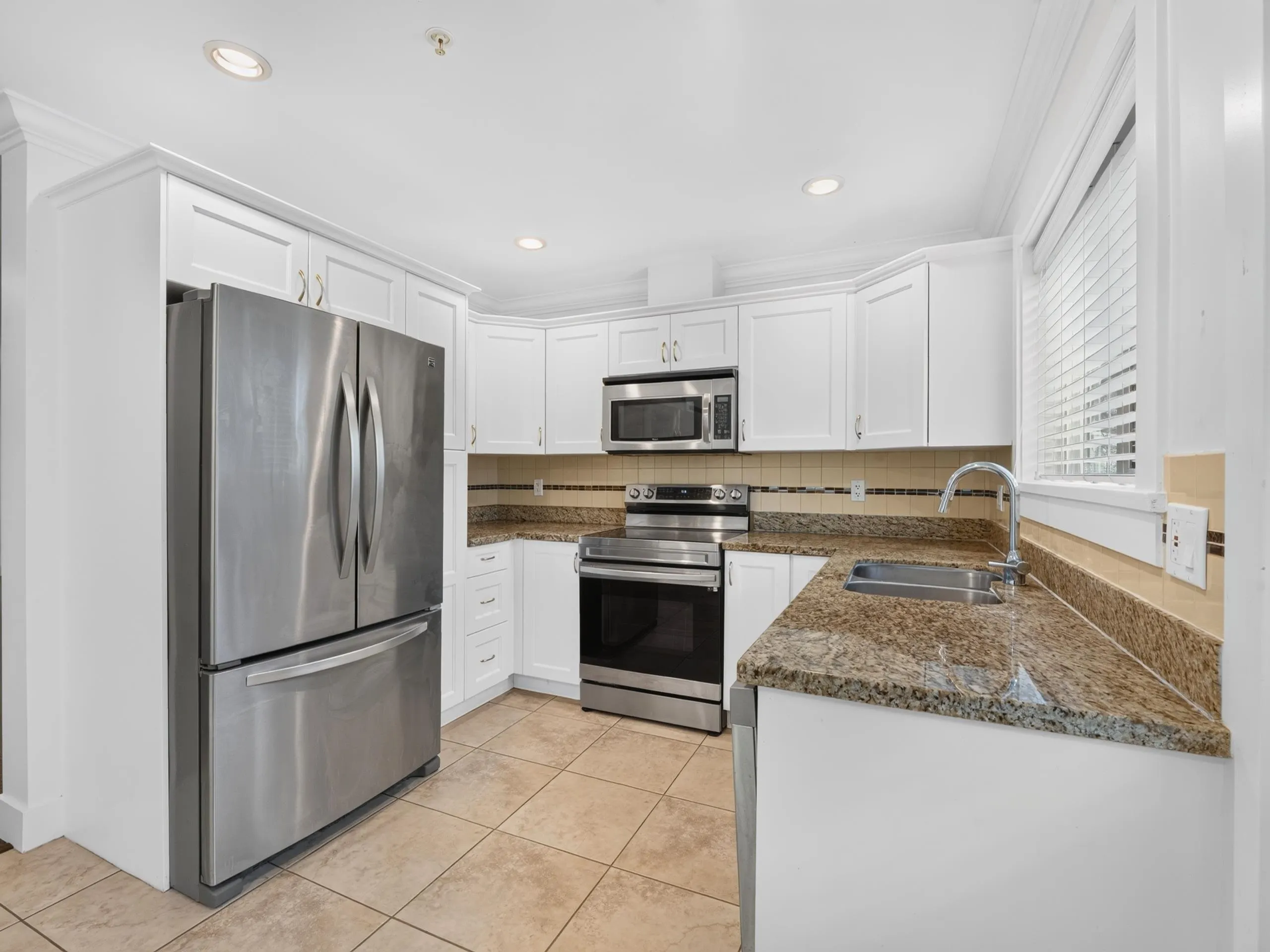 22977 116 Avenue #34