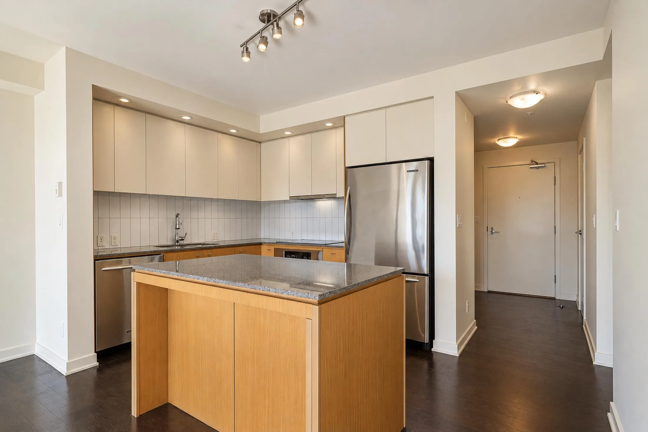 750 W 12th Avenue #514