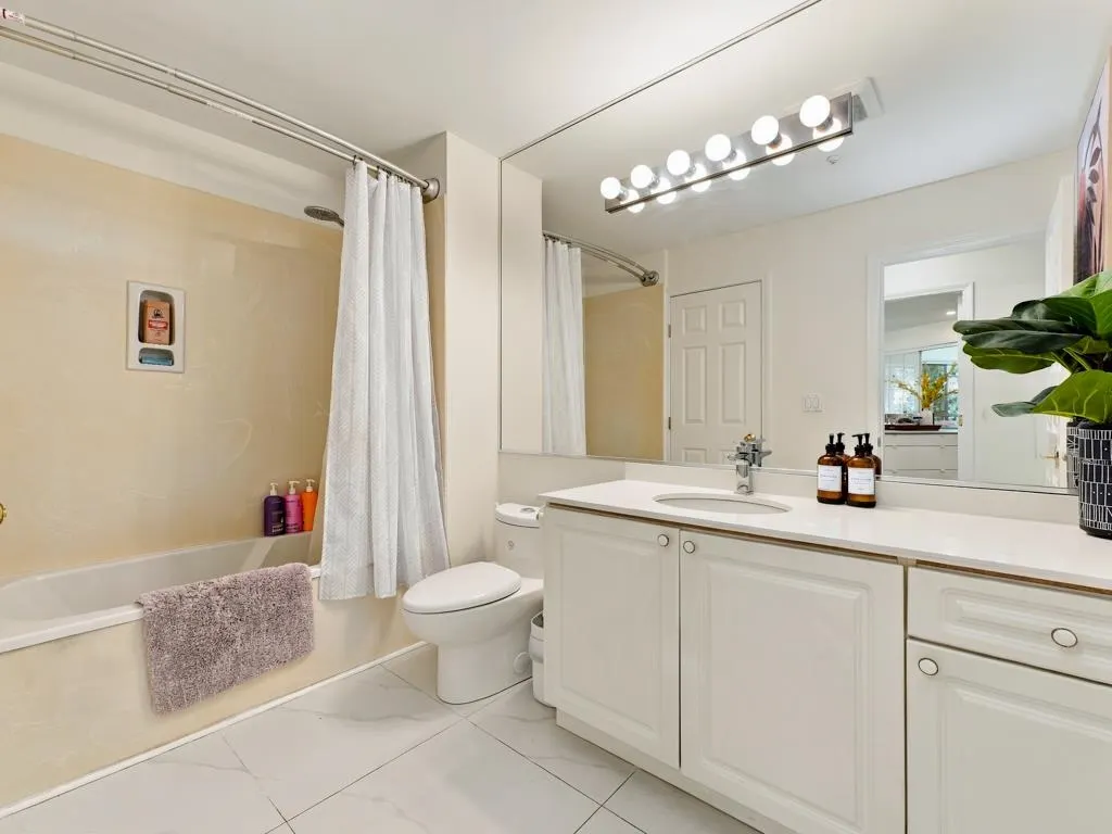 1150 Lynn Valley Road #308