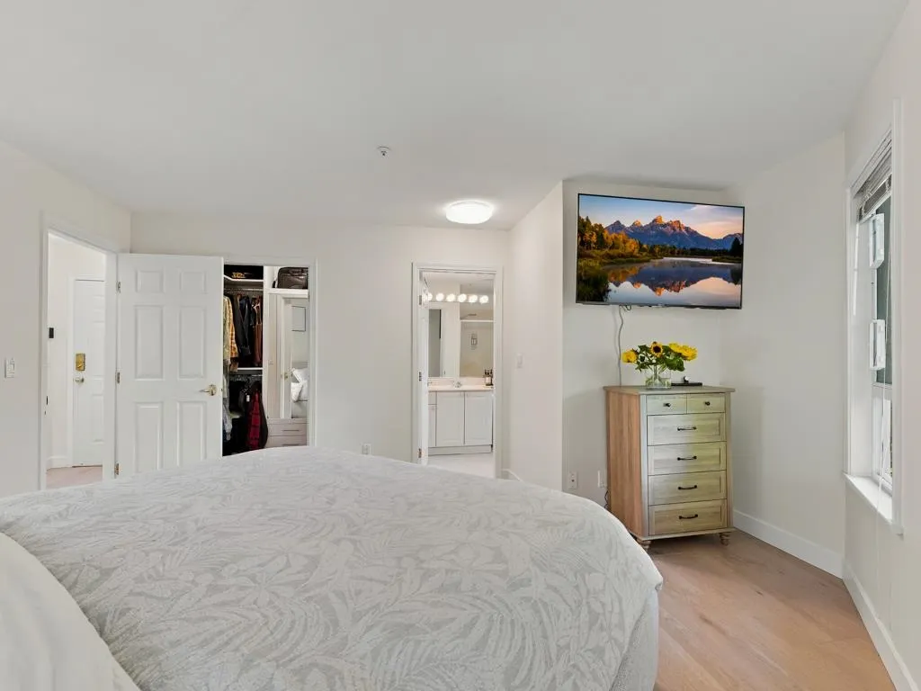 1150 Lynn Valley Road #308