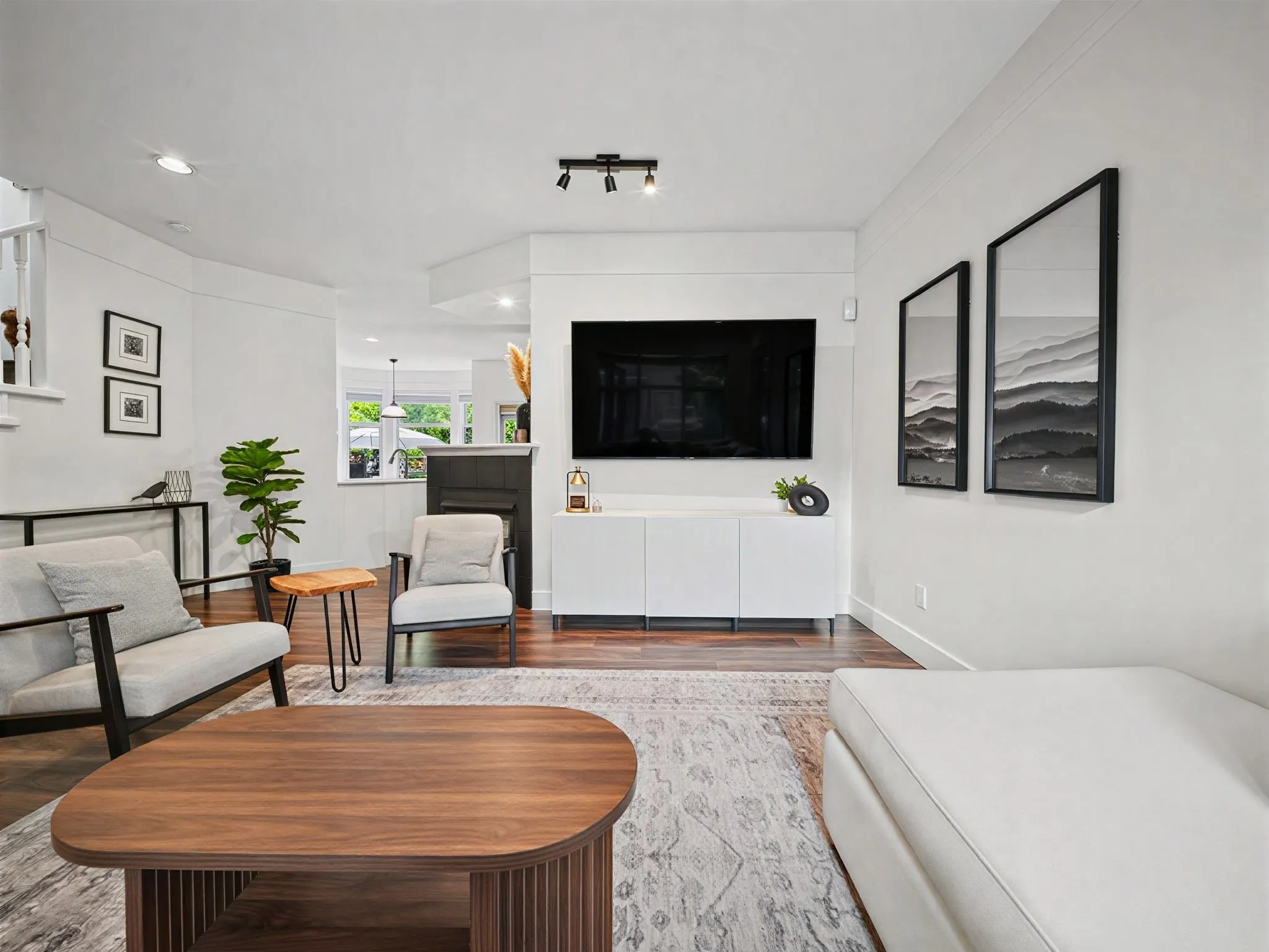 2123 Clarke Street #4