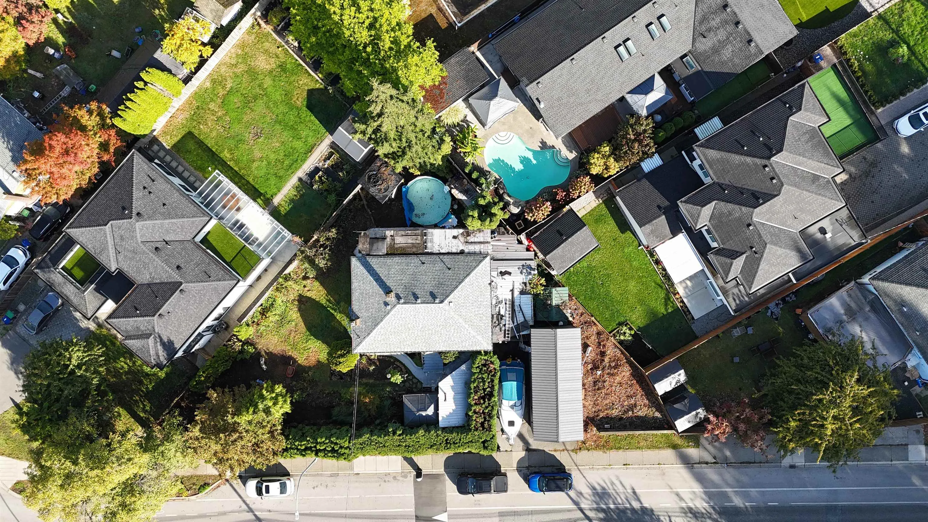 12585 100 Avenue