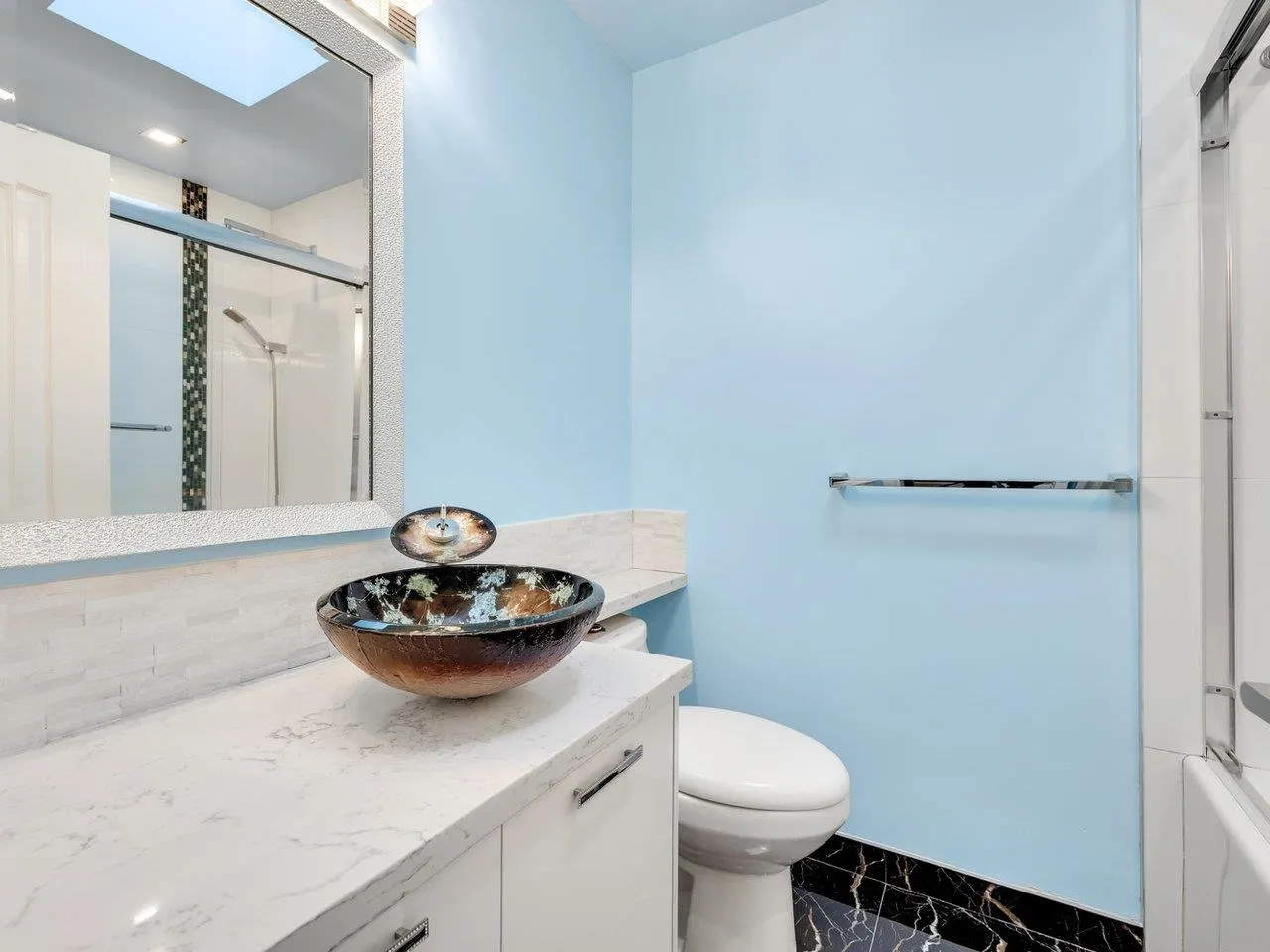 8651 Ackroyd Road #315