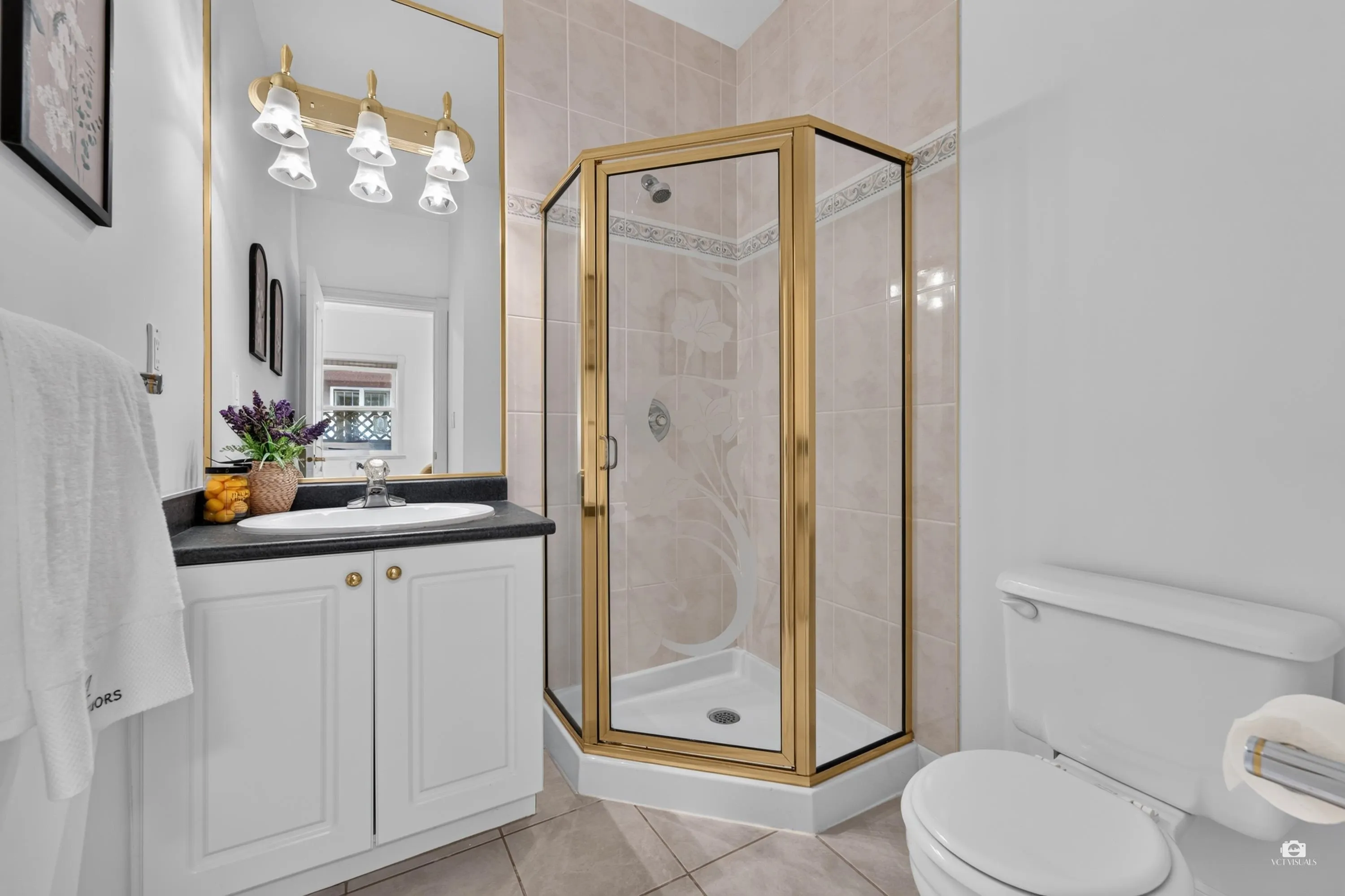 6286 Dunsmuir Crescent