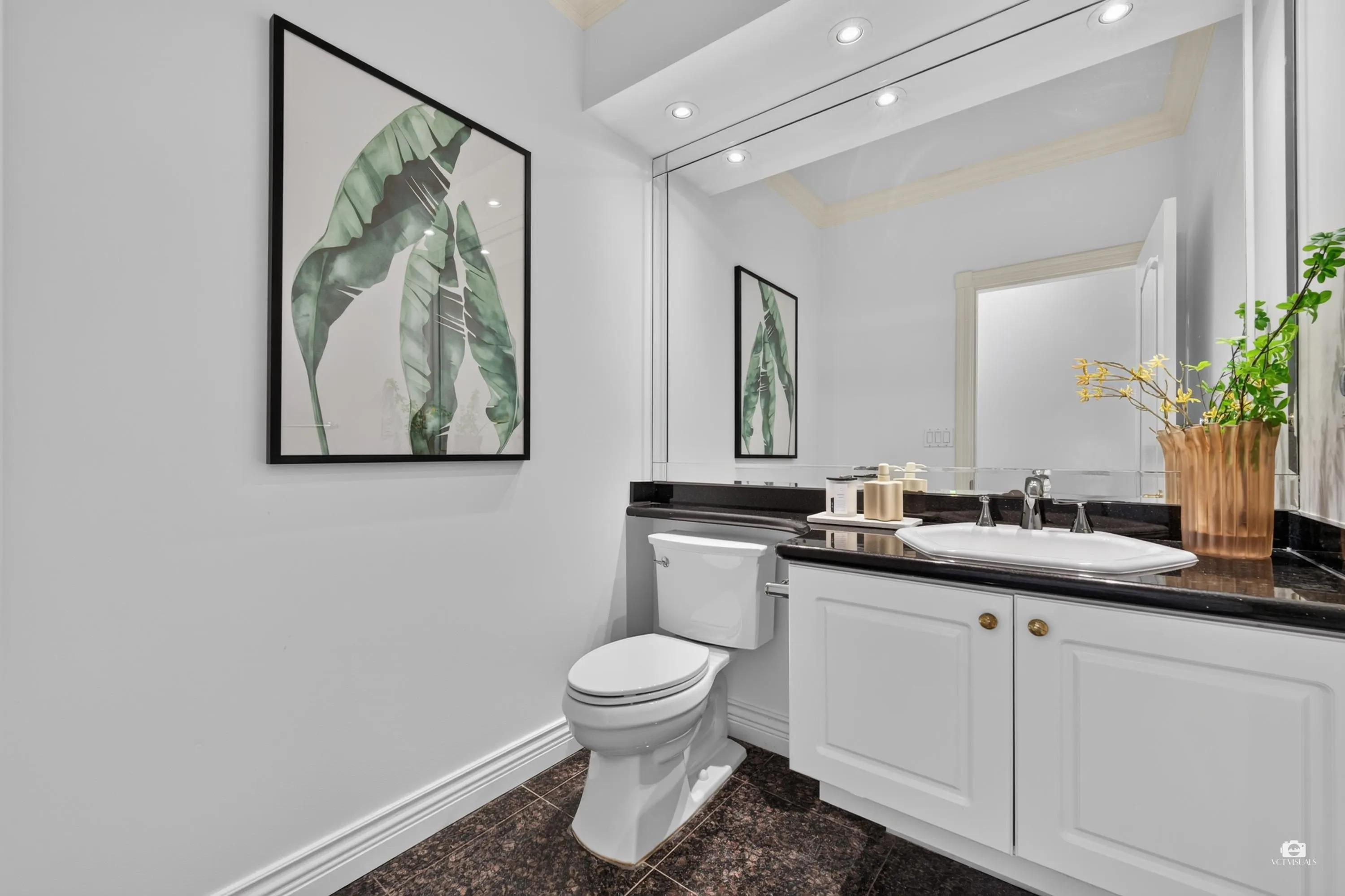 6286 Dunsmuir Crescent