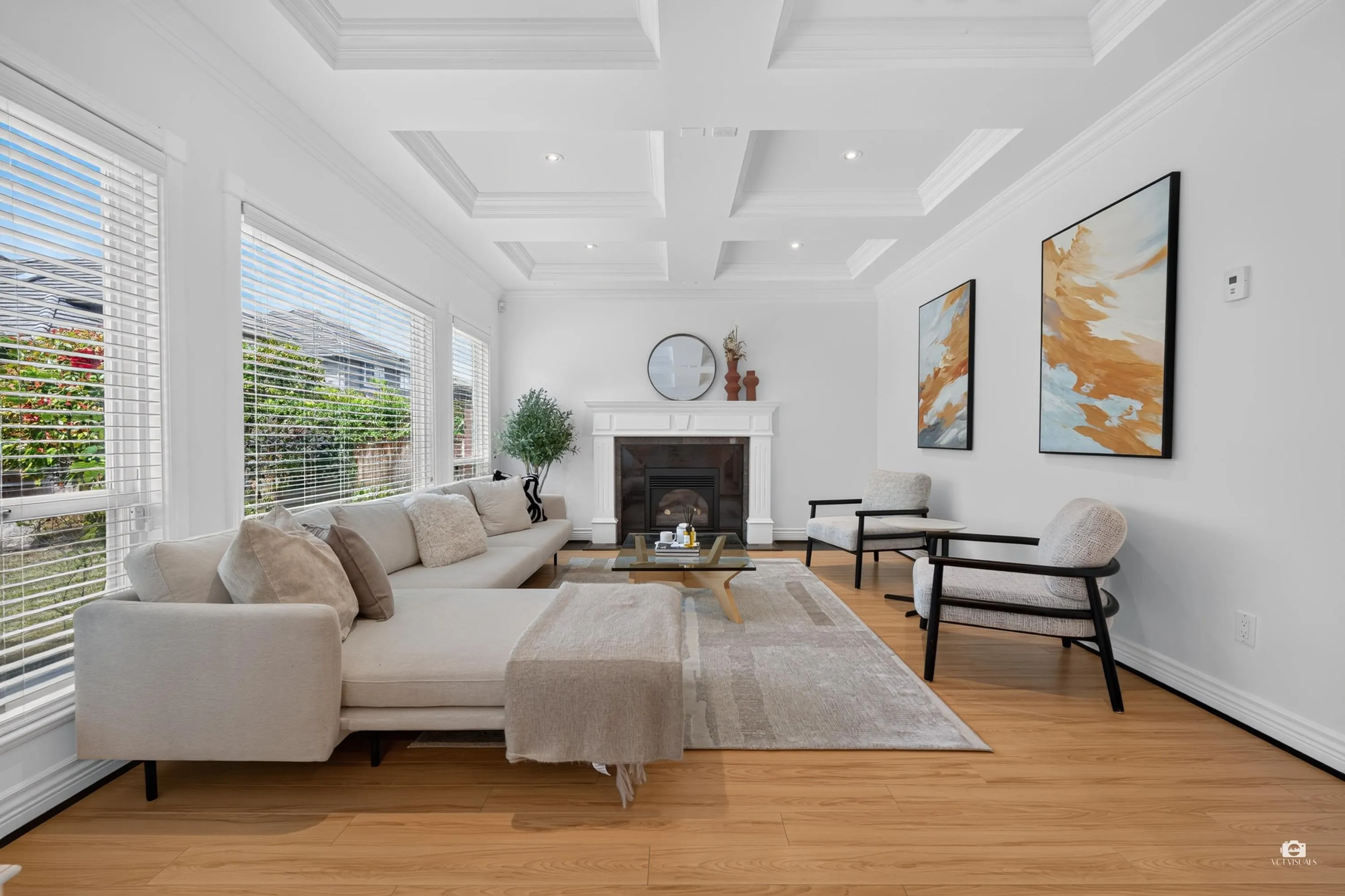 6286 Dunsmuir Crescent