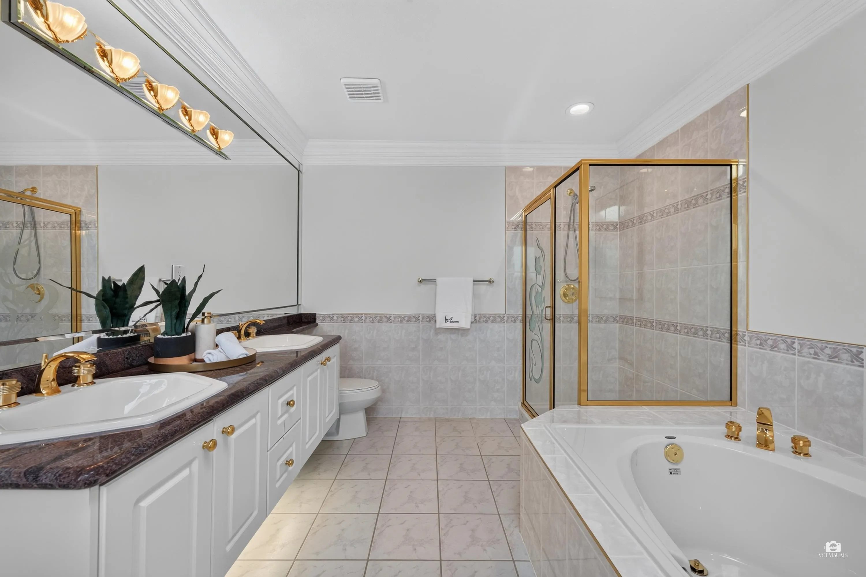 6286 Dunsmuir Crescent