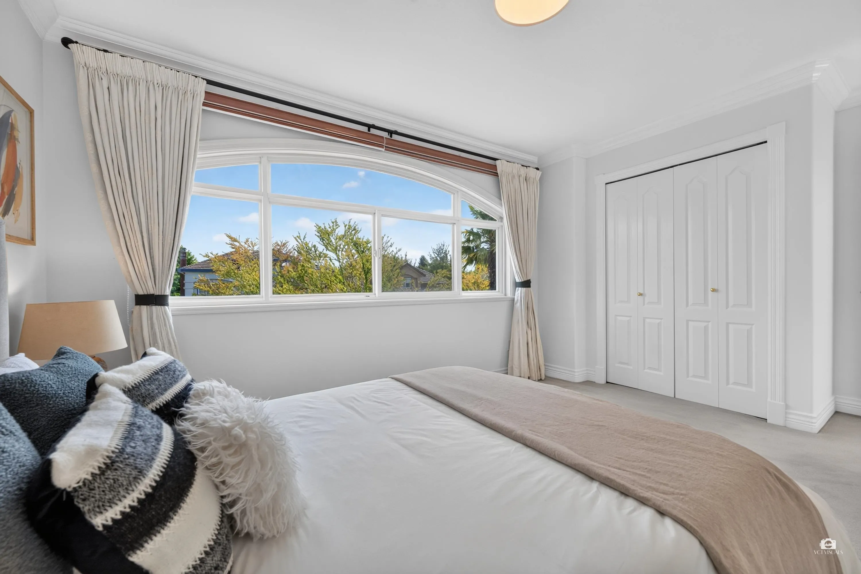 6286 Dunsmuir Crescent