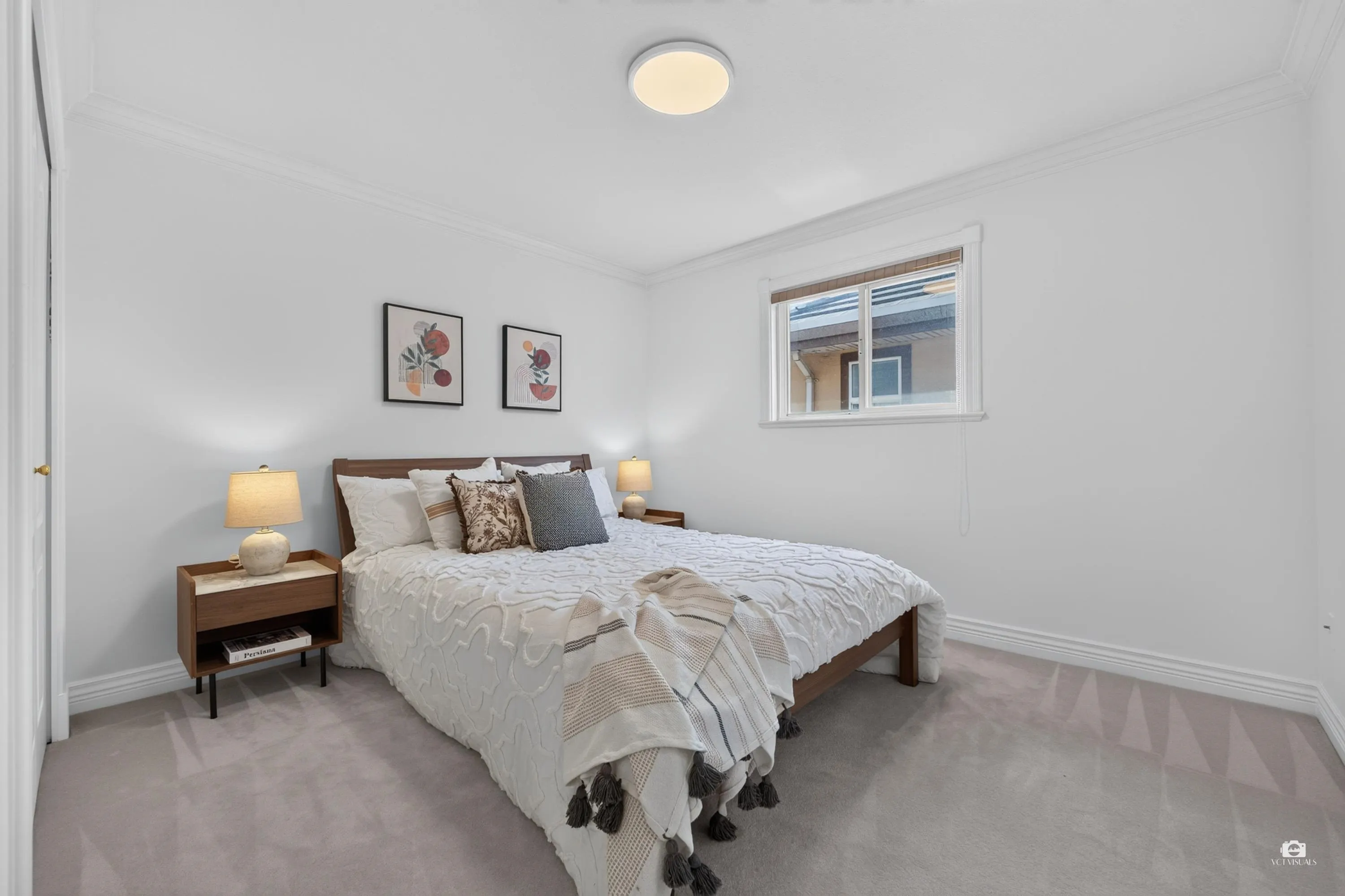 6286 Dunsmuir Crescent