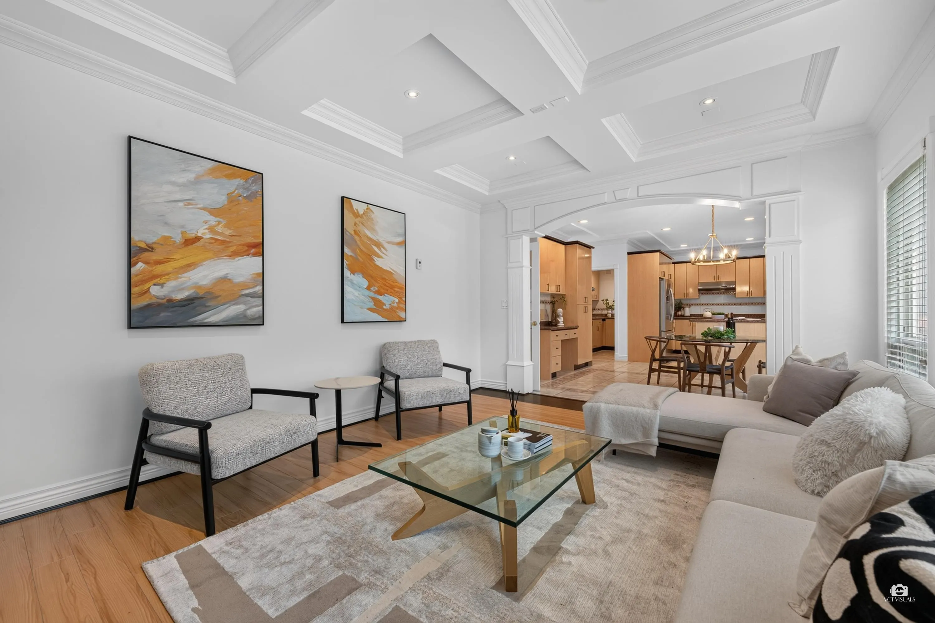 6286 Dunsmuir Crescent