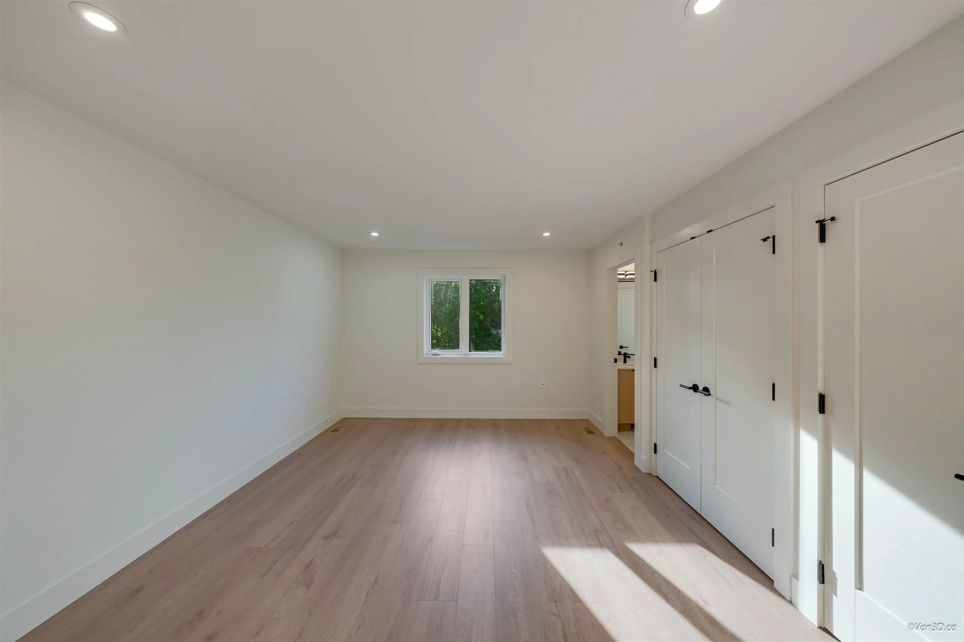 6136 Irmin Street #6
